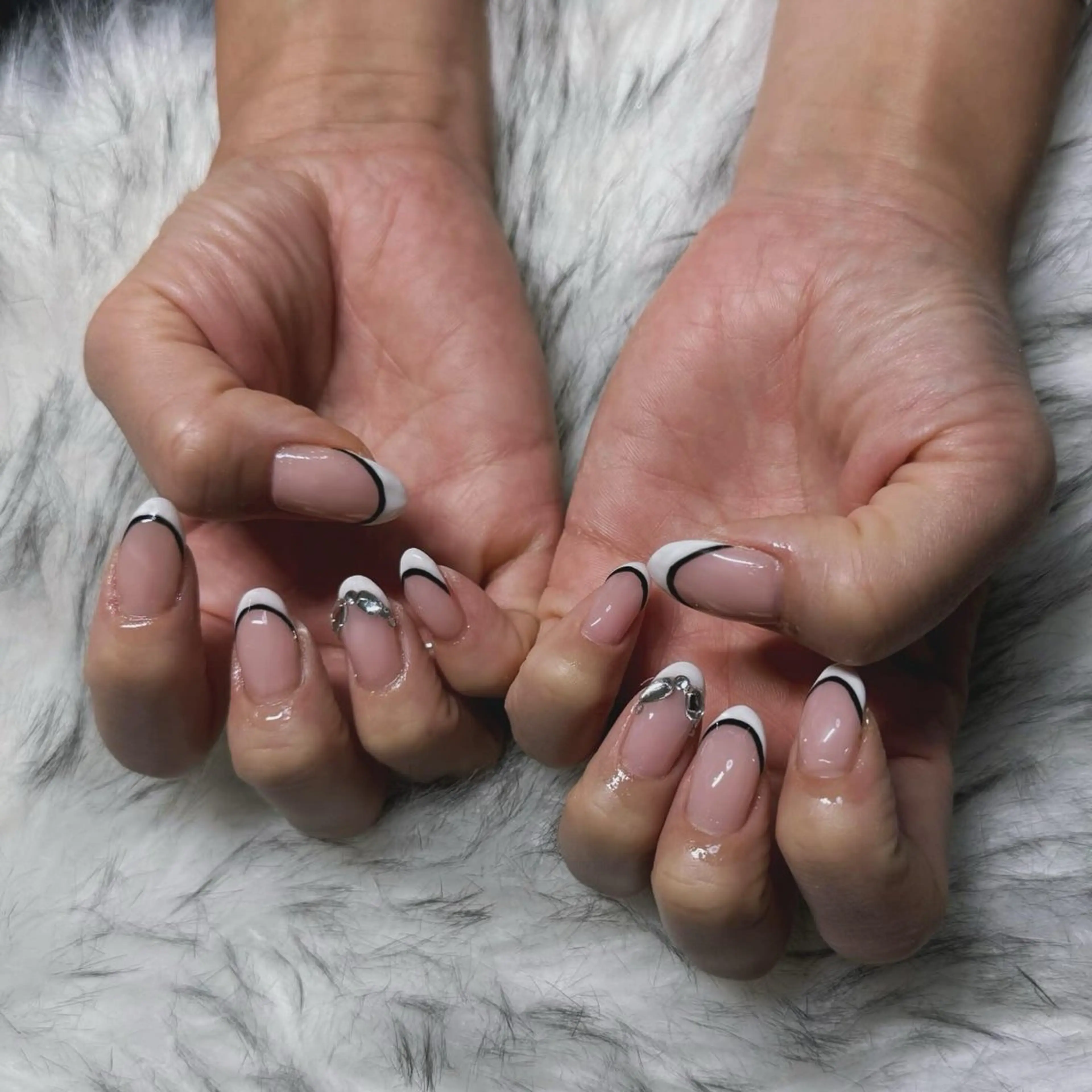 セミロング ハンドネイル mao .のネイルデザイン