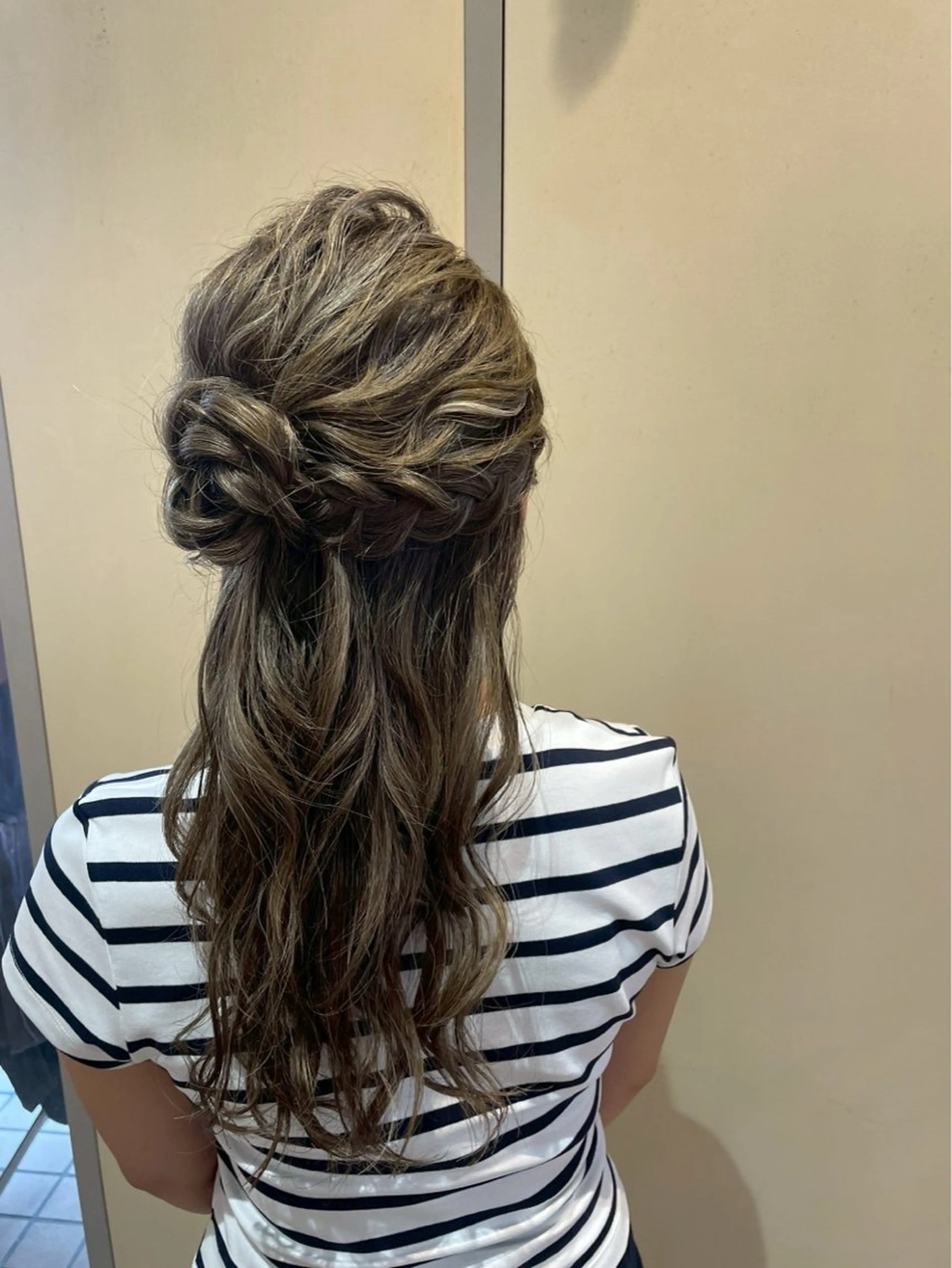 お呼ばれアレンジ🎀ヘアセットの写真