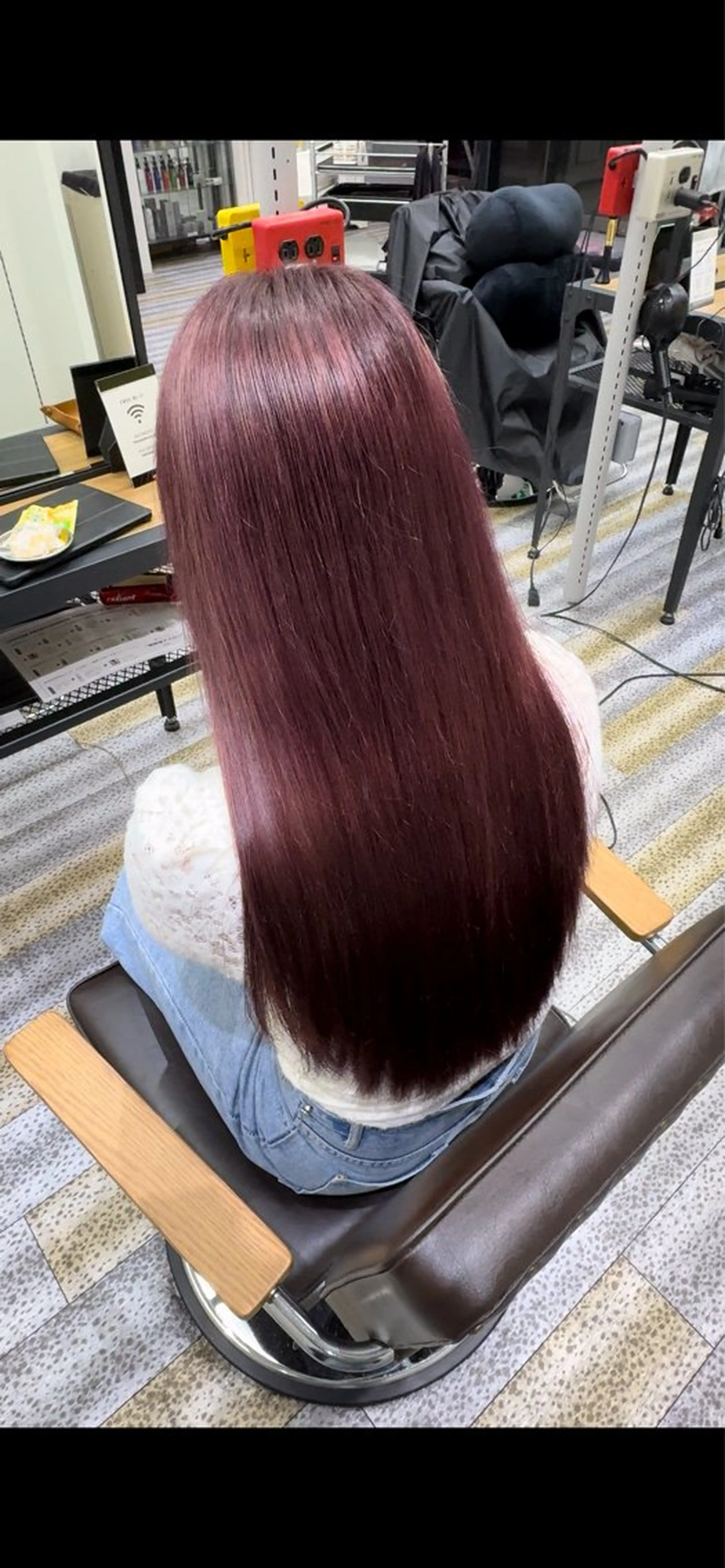 ロング カラー ヘアカラー 鈴木 ねねのヘアスタイル
