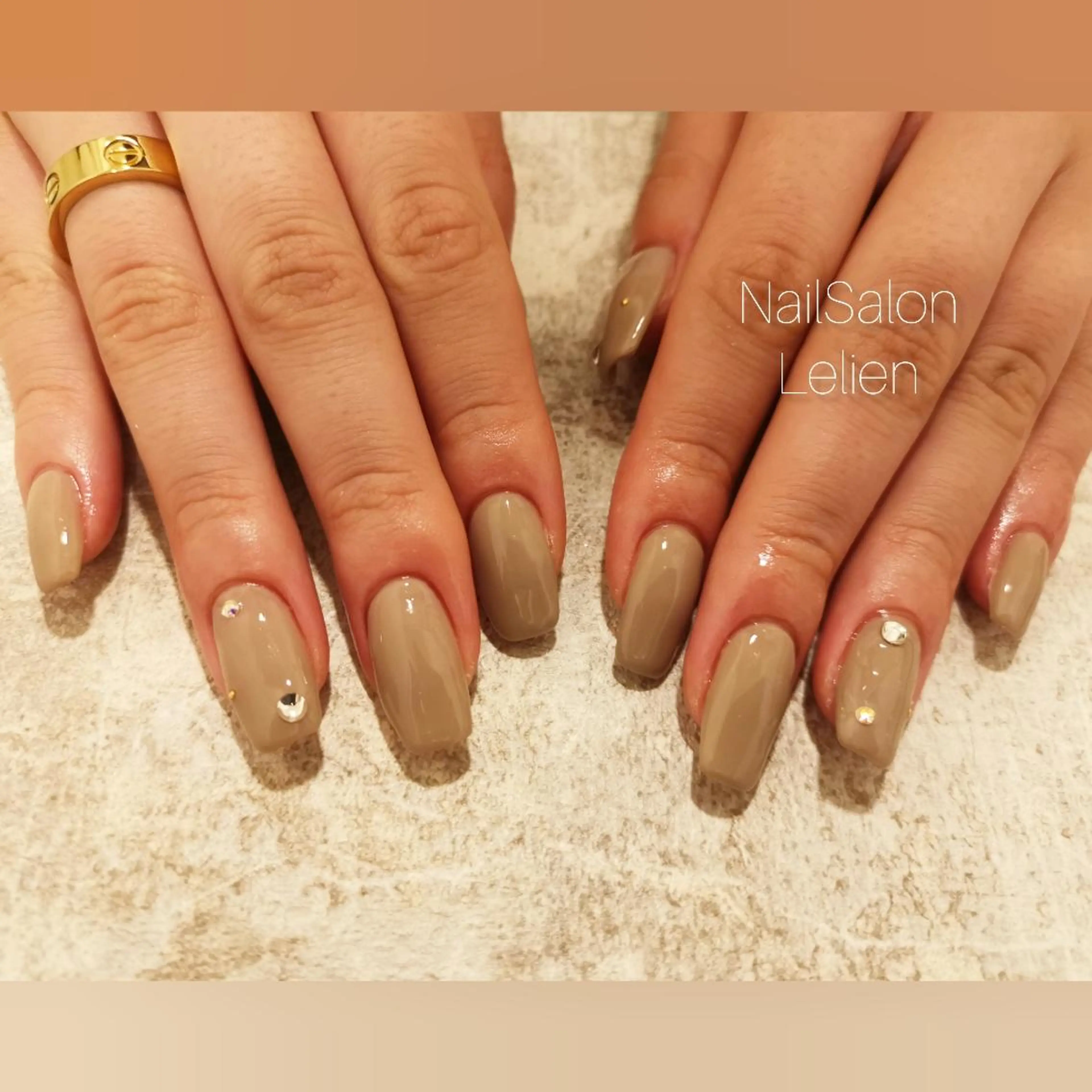 ネイル ストーンネイル ハンドネイル 人気エリア💖完全個室【ルリエ】所属・ネイルサロン Lelienルリエのネイルデザイン