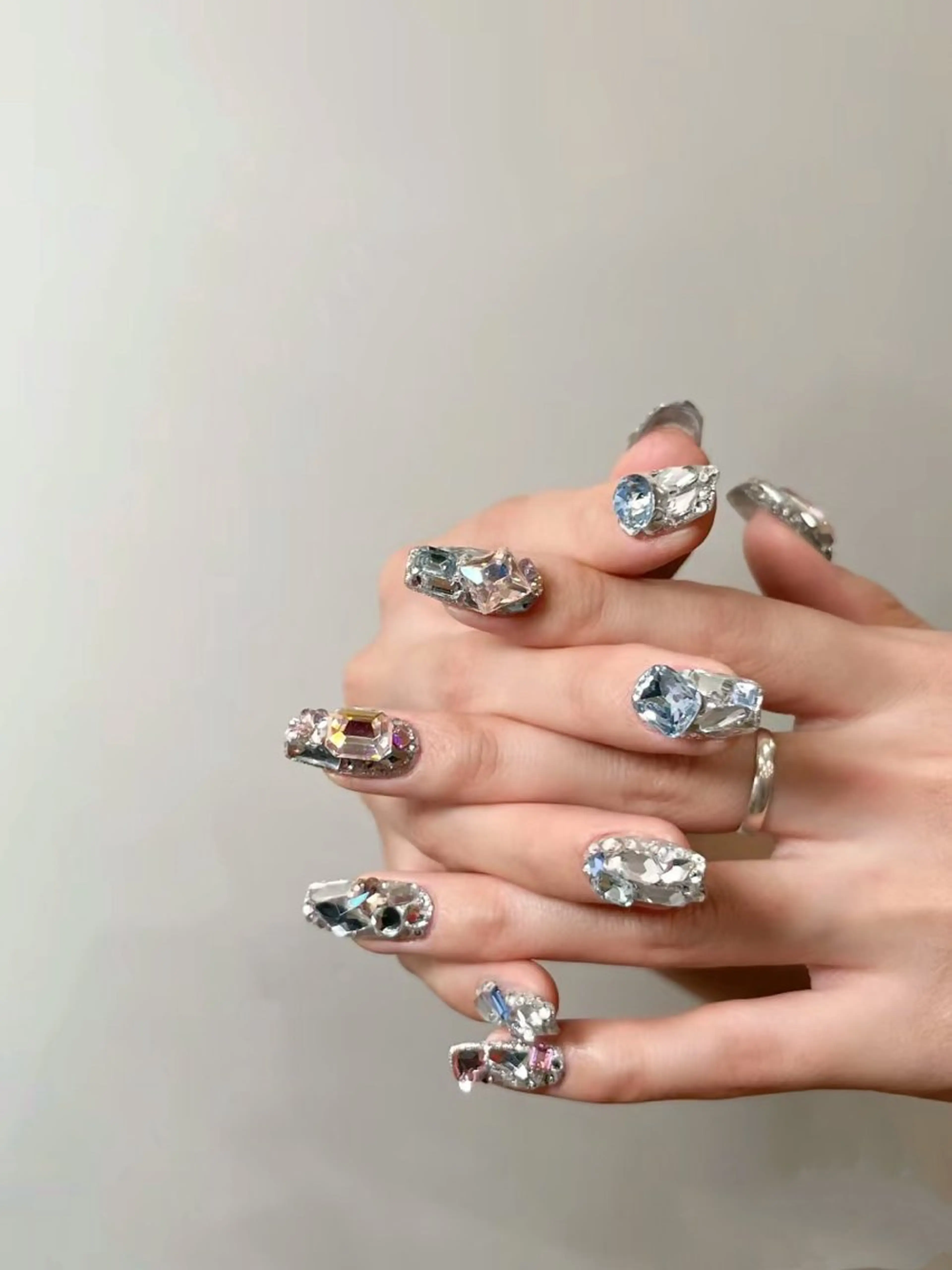 ネイル 韓国ネイル マグネットネイル ニュアンスネイル 春ネイル ワンホンネイル 恵比寿 The Nailのネイルデザイン