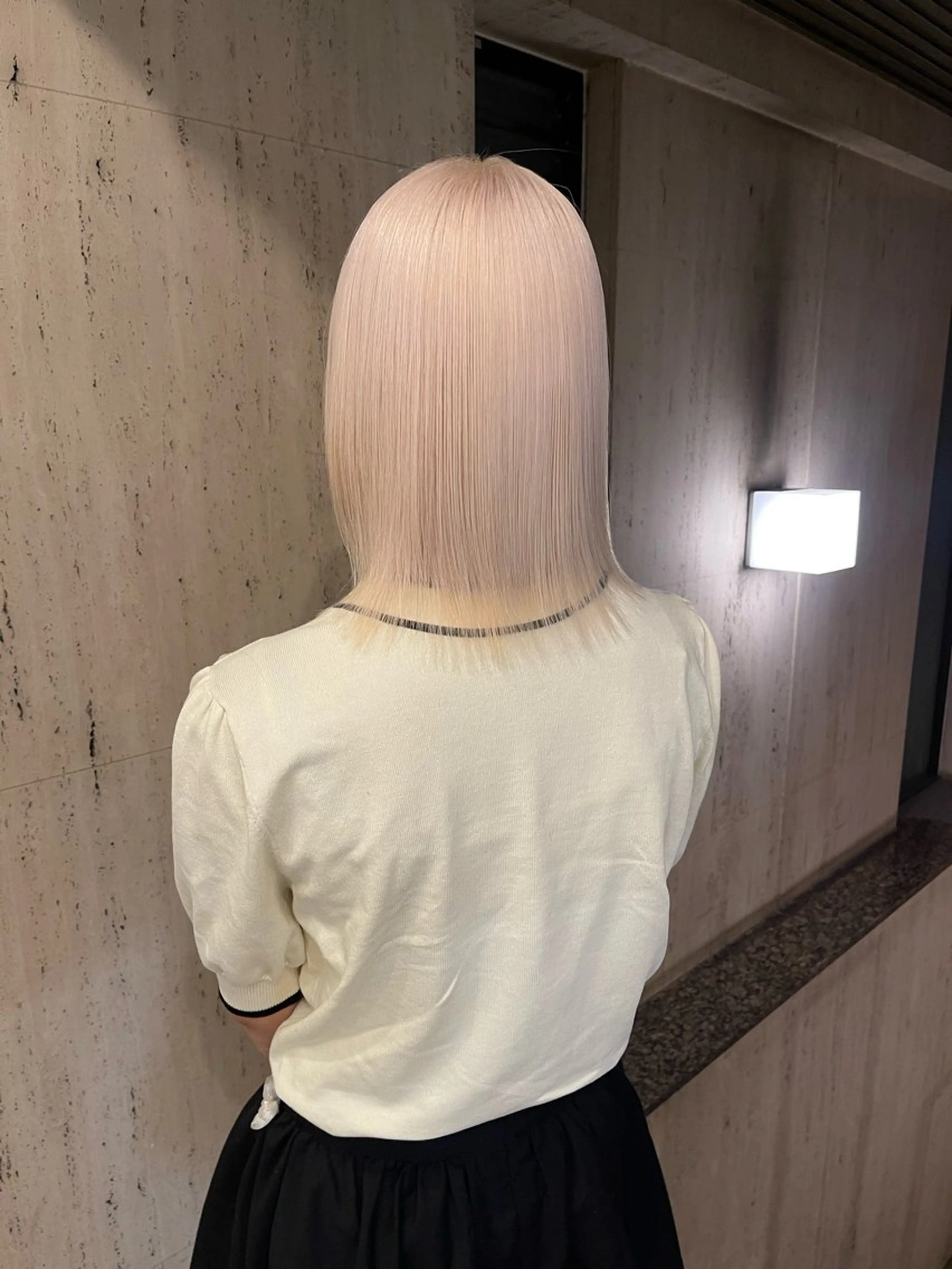 ミディアム ヘアカラー wotaku.ヲタク所属・🌙艶ハイトーン/ ミユウのヘアスタイル