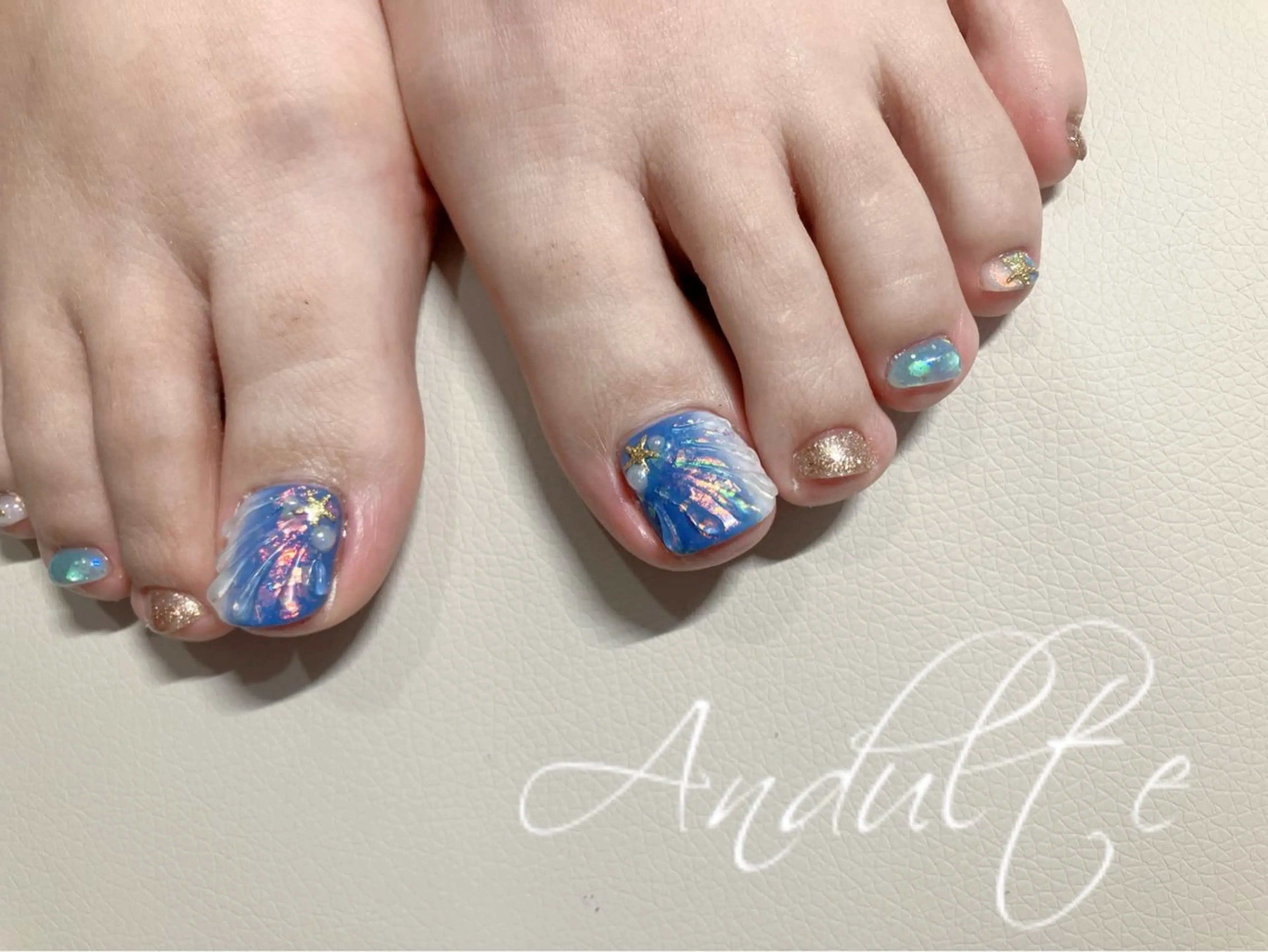 ネイル andulte MAIのネイルデザイン