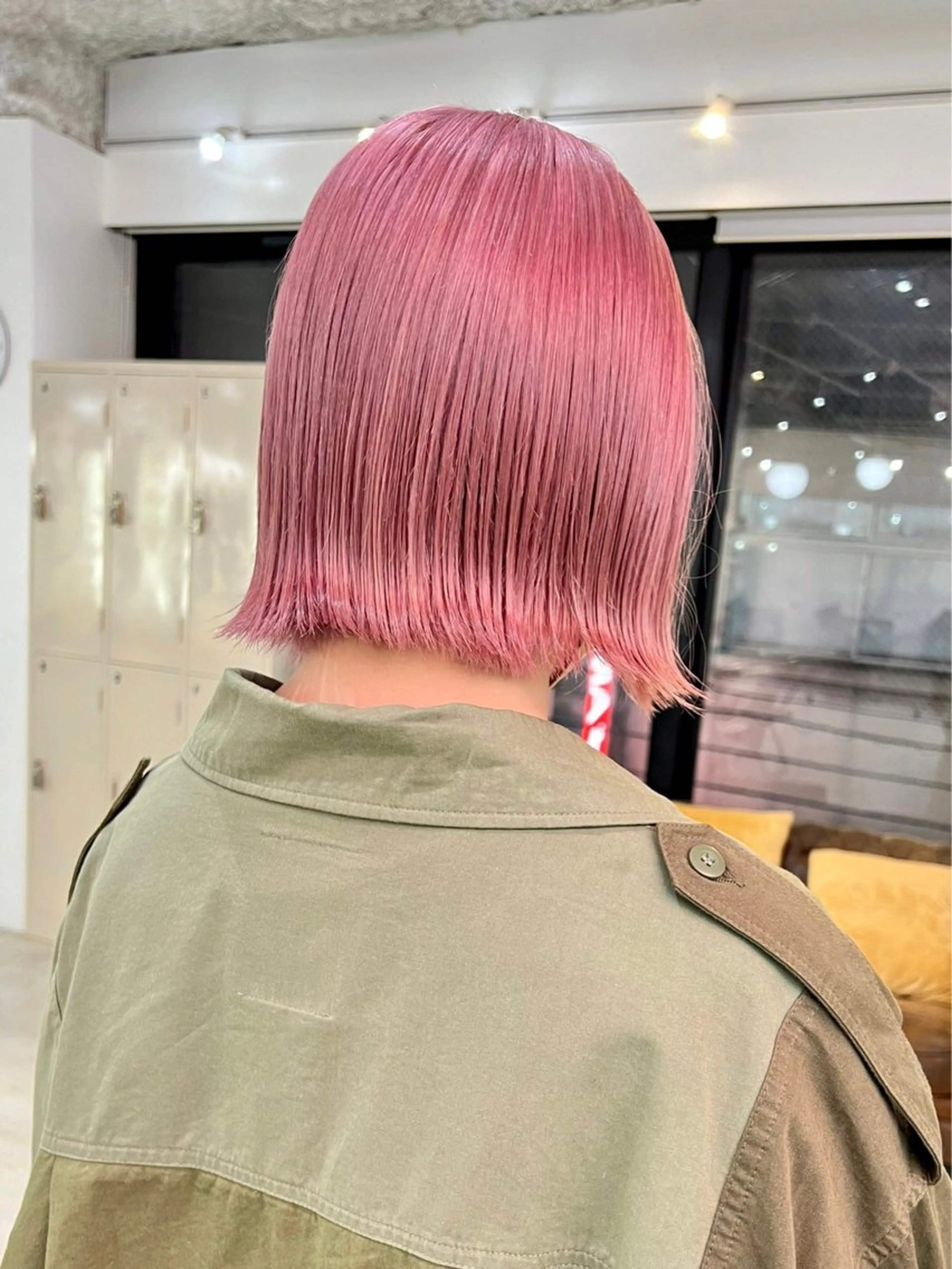 カラー ヘアカラー トリートメント ブリーチカラー×艶 🍨mihoのヘアスタイル