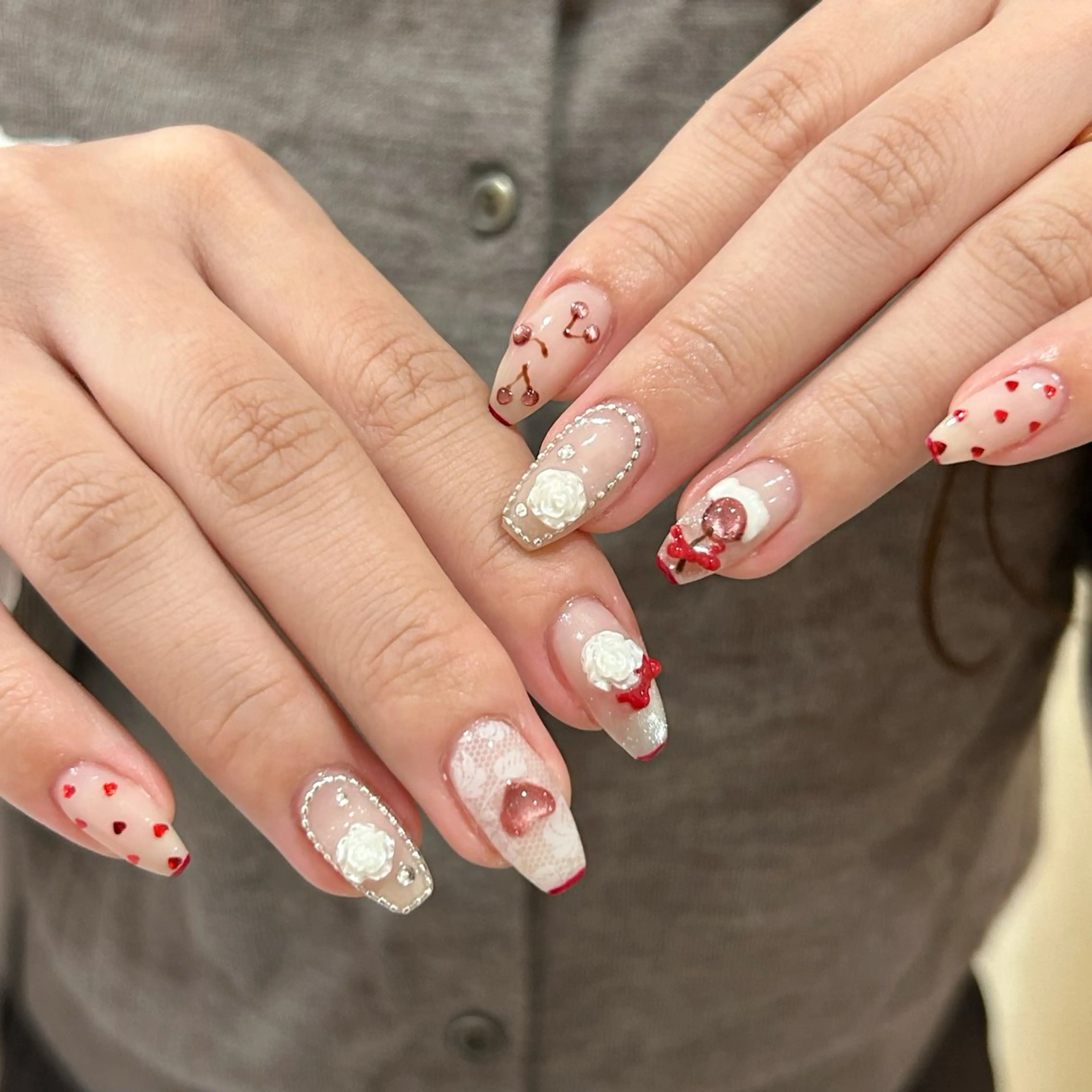 ネイル フレンチネイル レース 赤色 春ネイル ワンホンネイル ハンドネイル Bianca栄店 みさとのネイルデザイン