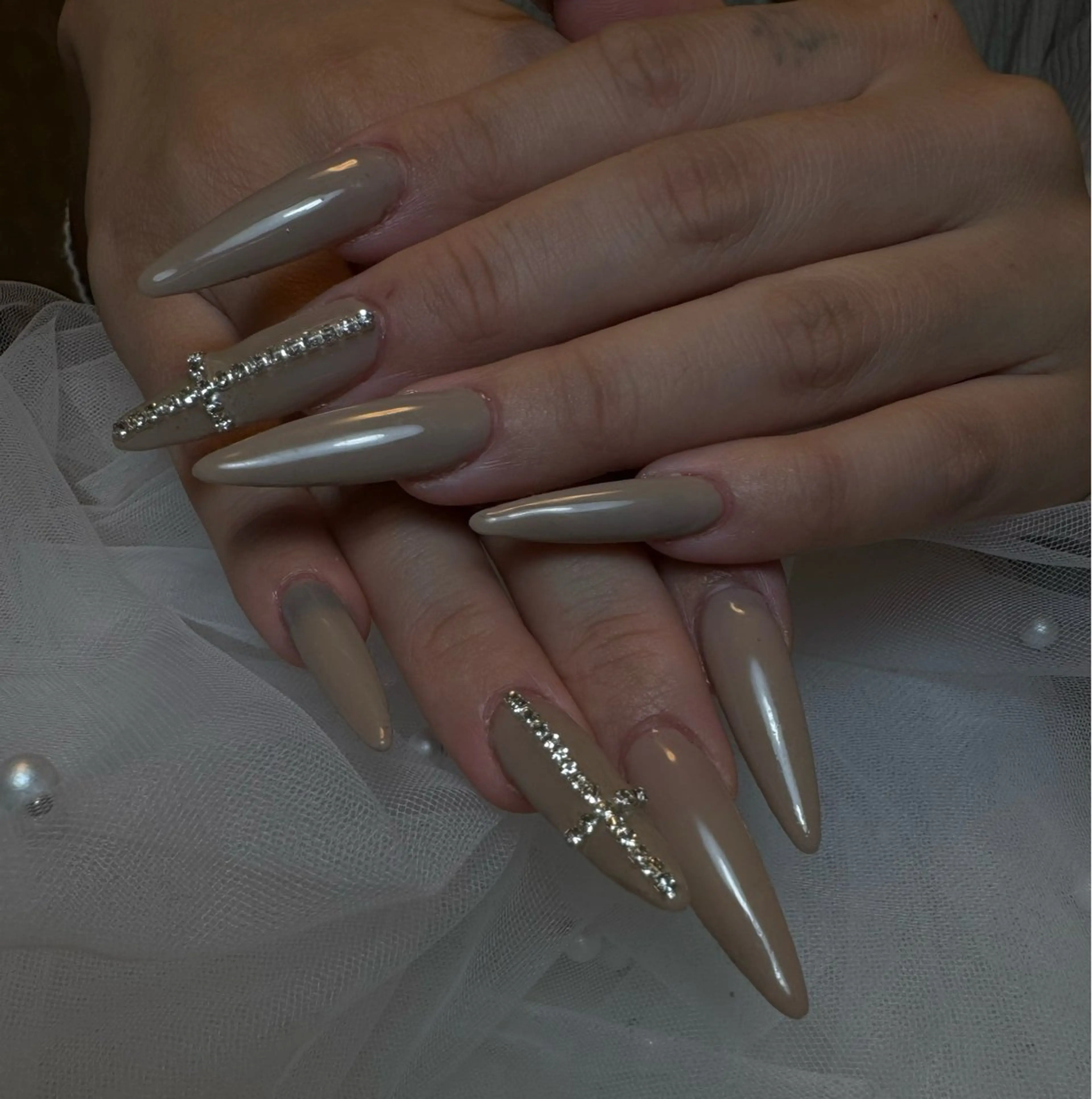 ネイル ブルー キラキラネイル ロングネイル ハンドネイル K&R Nail所属・Nail Salon K&Rのネイルデザイン