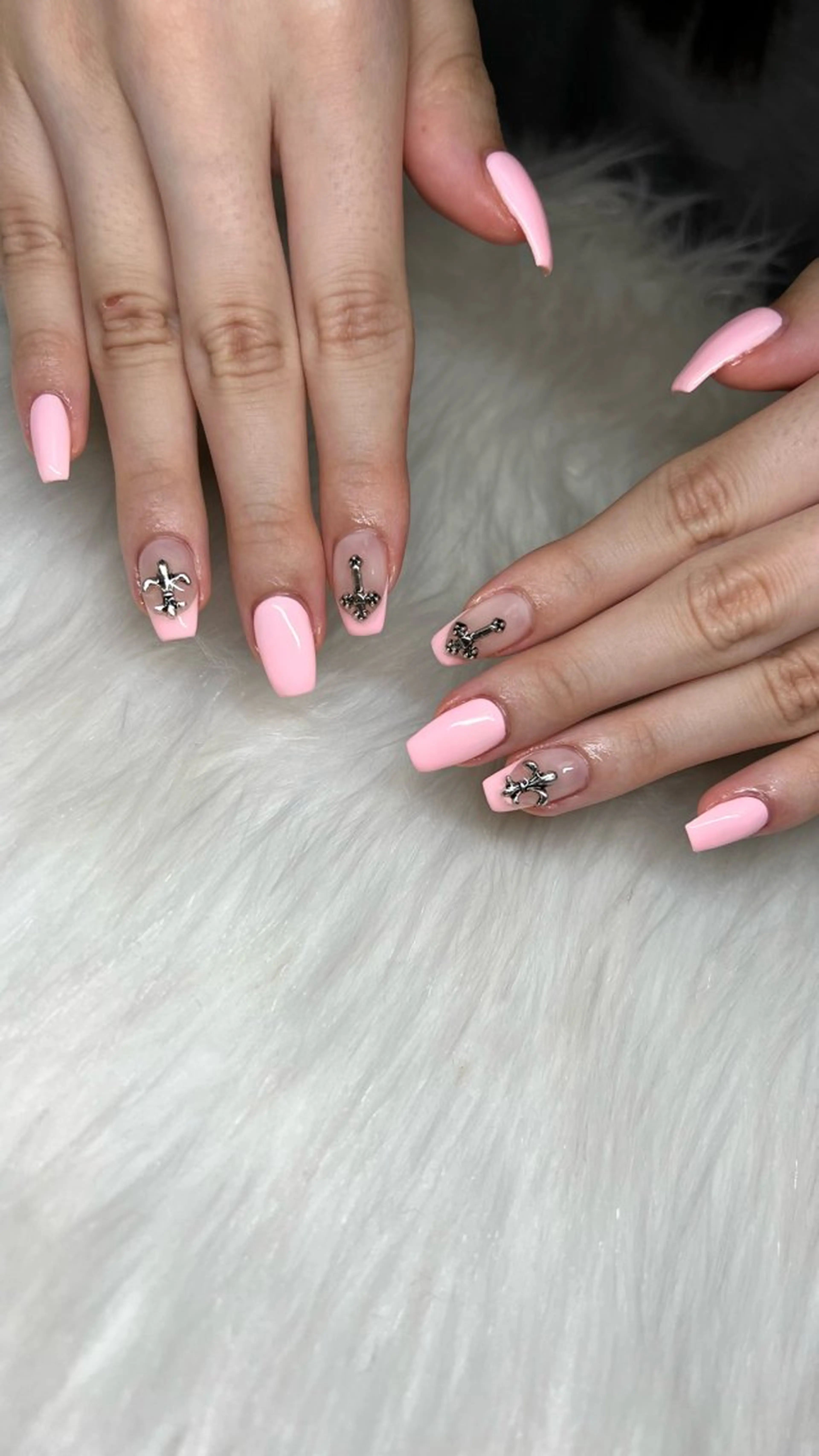 ネイル 𝐧𝐚𝐢𝐥 𝐌𝐢𝐖𝐢𝐢のネイルデザイン