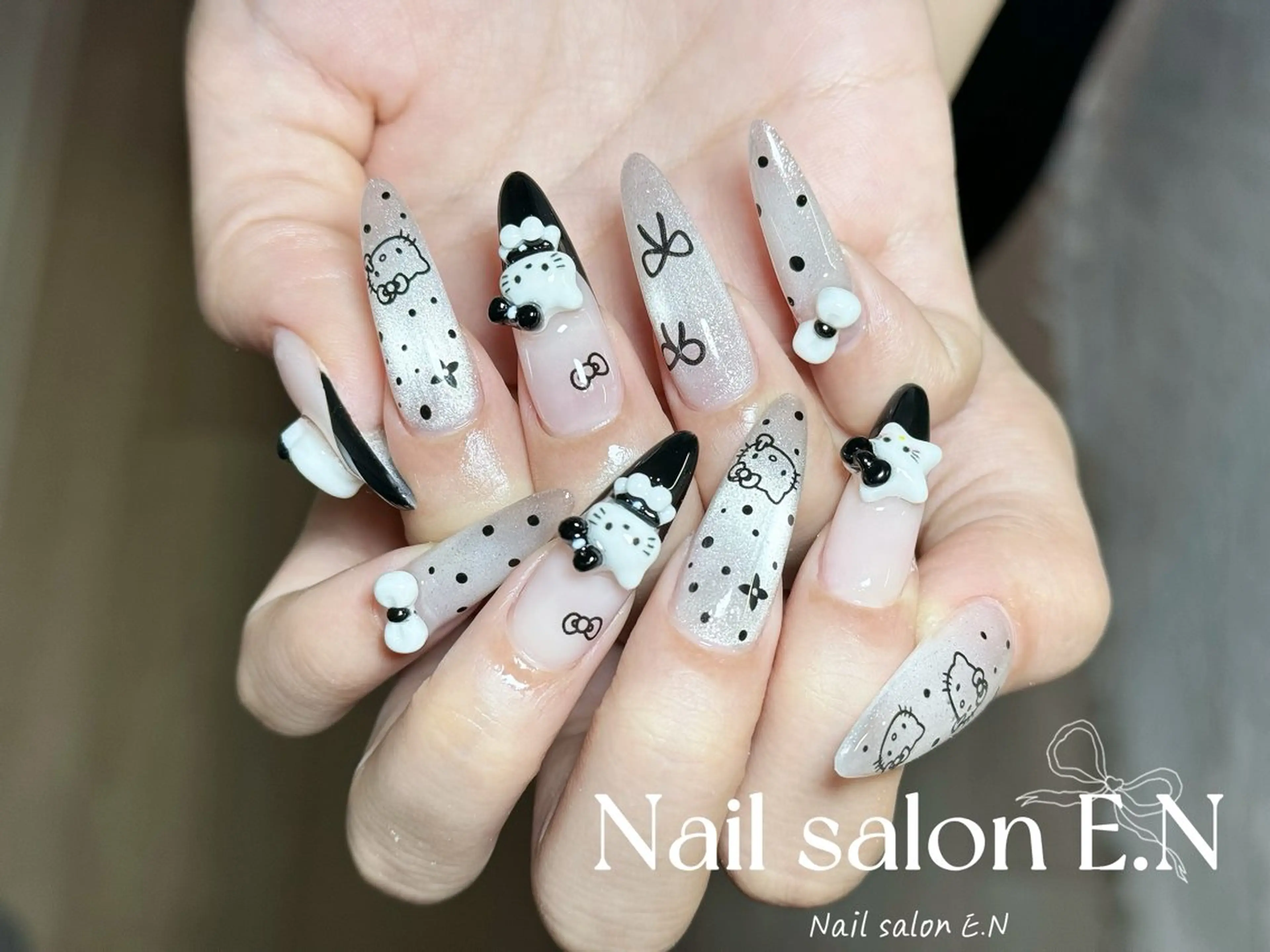 ネイル アートネイル オーロラネイル ブラウン クリアネイル フレンチネイル ハンドネイル E.N🦋 長さ出し/持ち込みのネイルデザイン