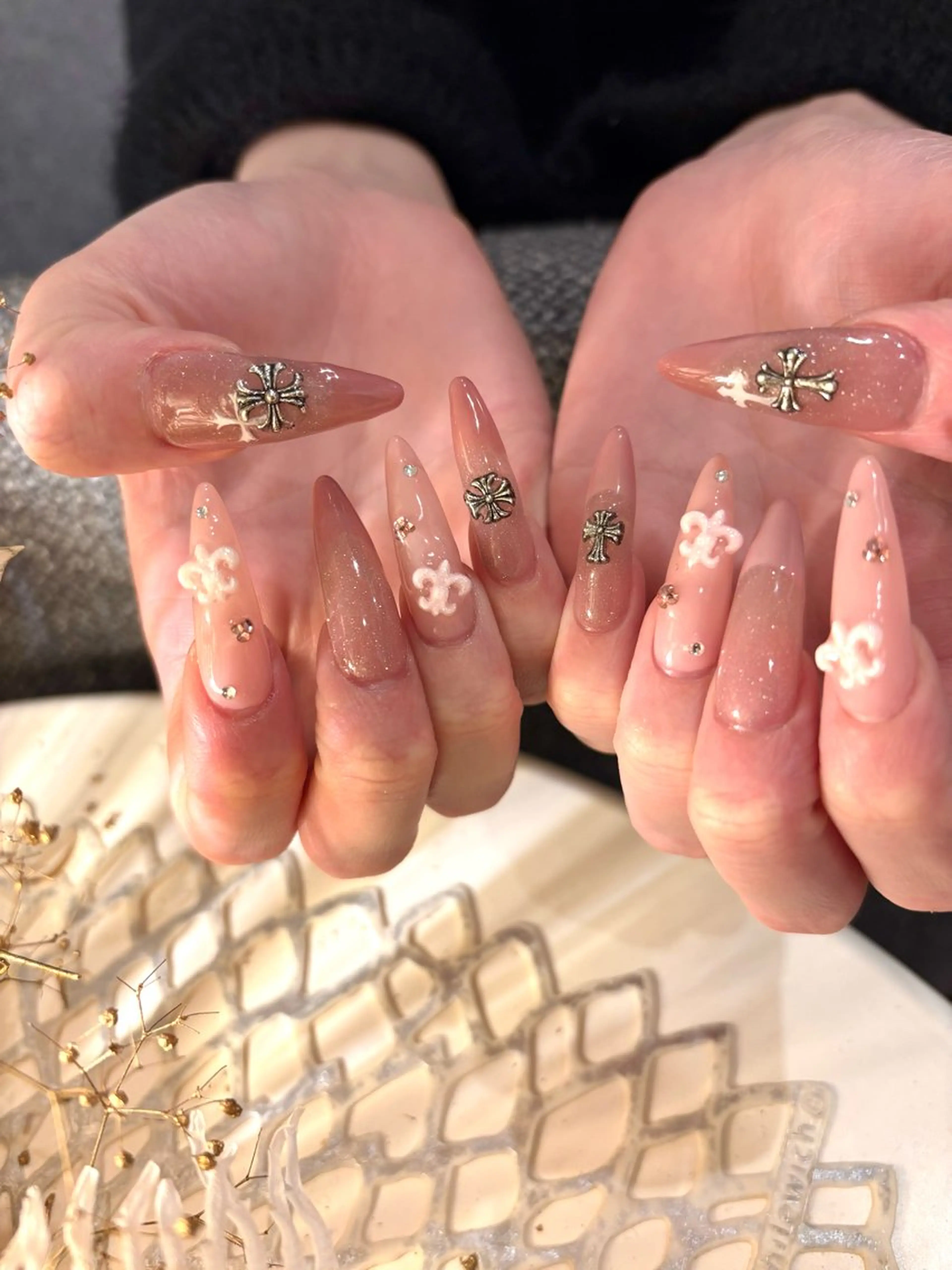 ネイル ジェルネイル マグネットネイル 持ち込み パラジェル ハンドネイル Blue　daisy　栄本店 【ブルーデイジー】所属・Blue daisy 栄本店のネイルデザイン