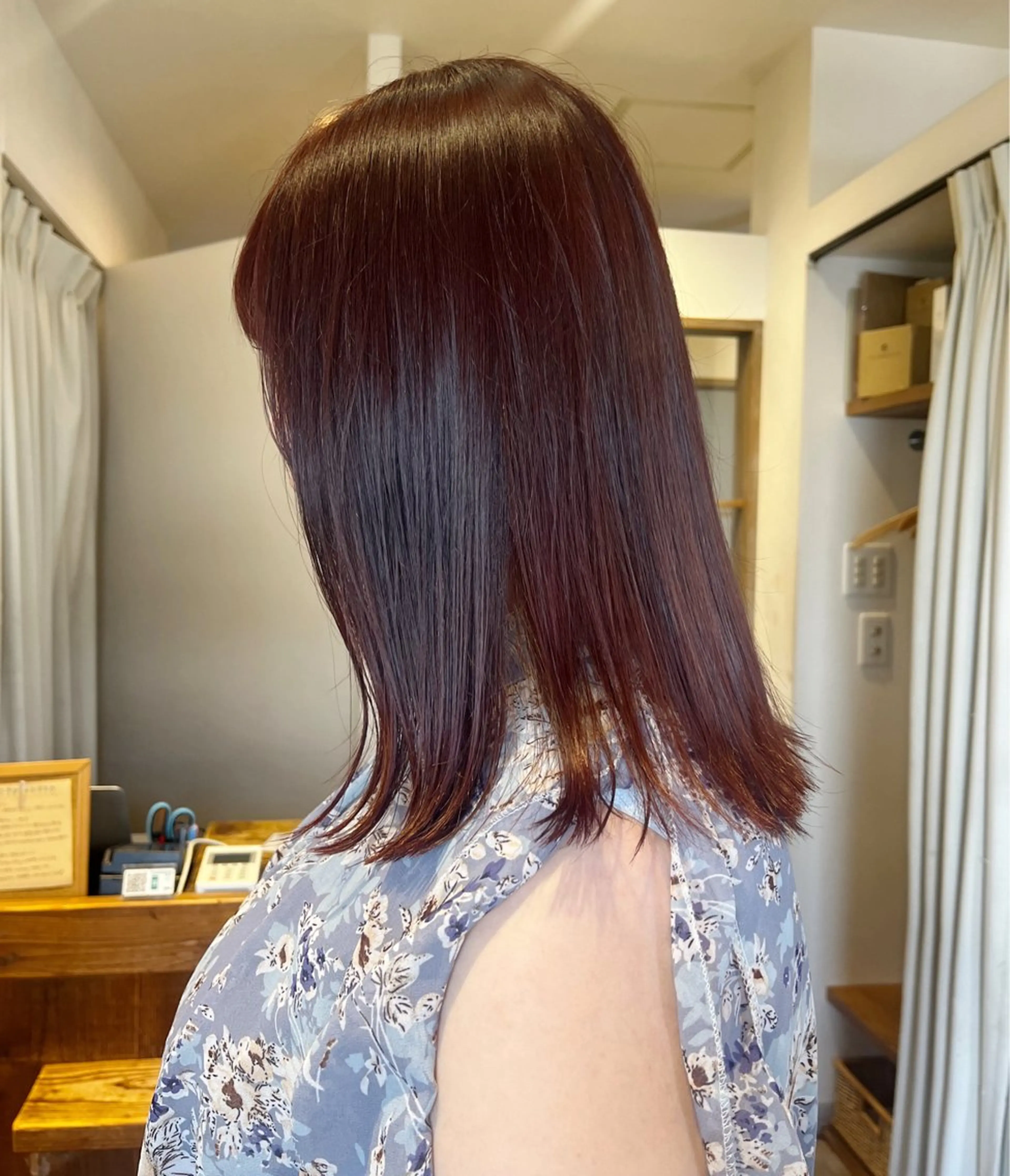 ミディアム カラー ブリーチ ブラウンカラー ダブルカラー ブリーチなしカラー レッドカラー カット ヘアカラー トリートメント 上品な暖色/丸みボブ Chie🪷のヘアスタイル