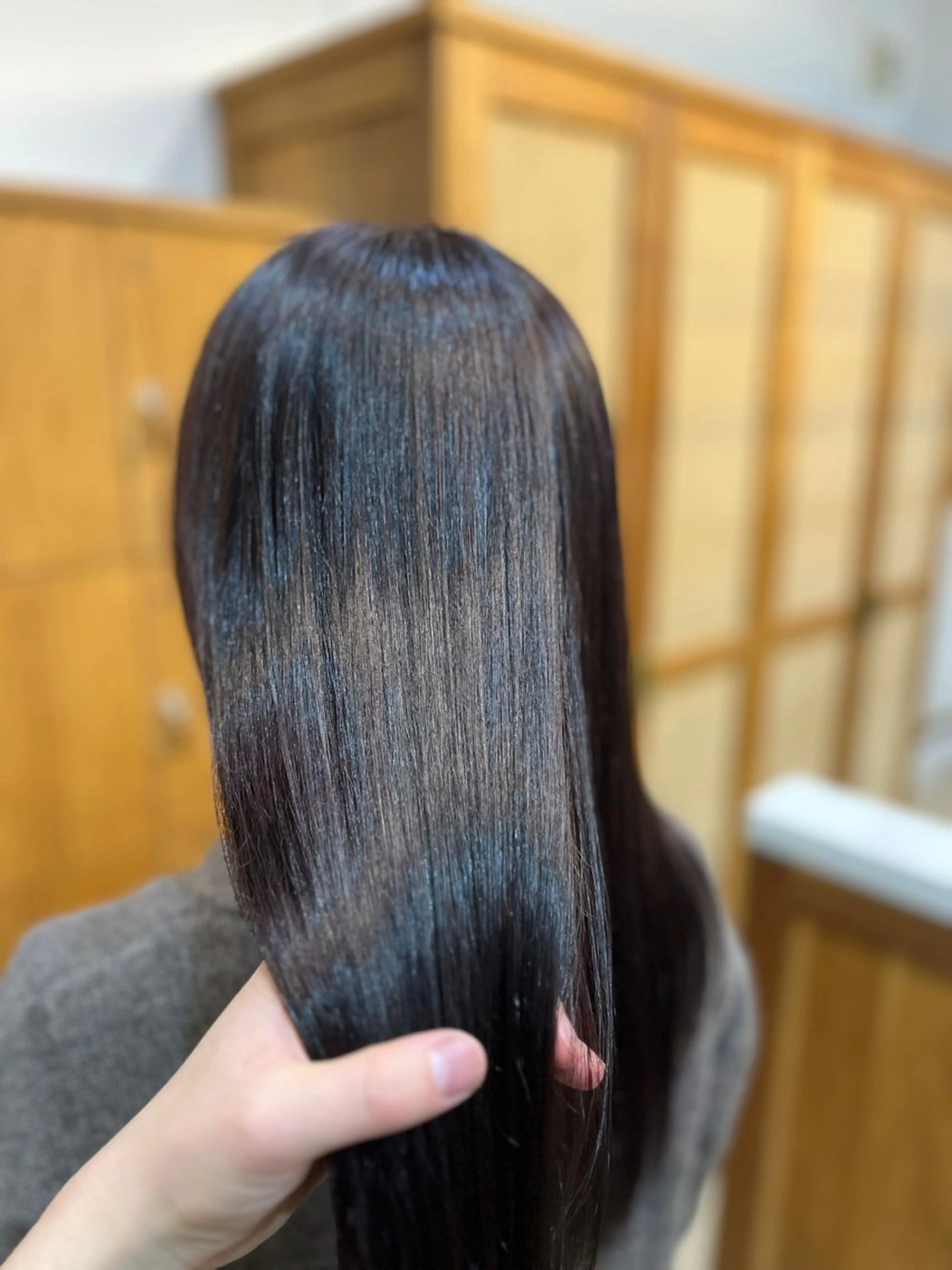 ロング 縮毛矯正 岡野 豪のヘアスタイル