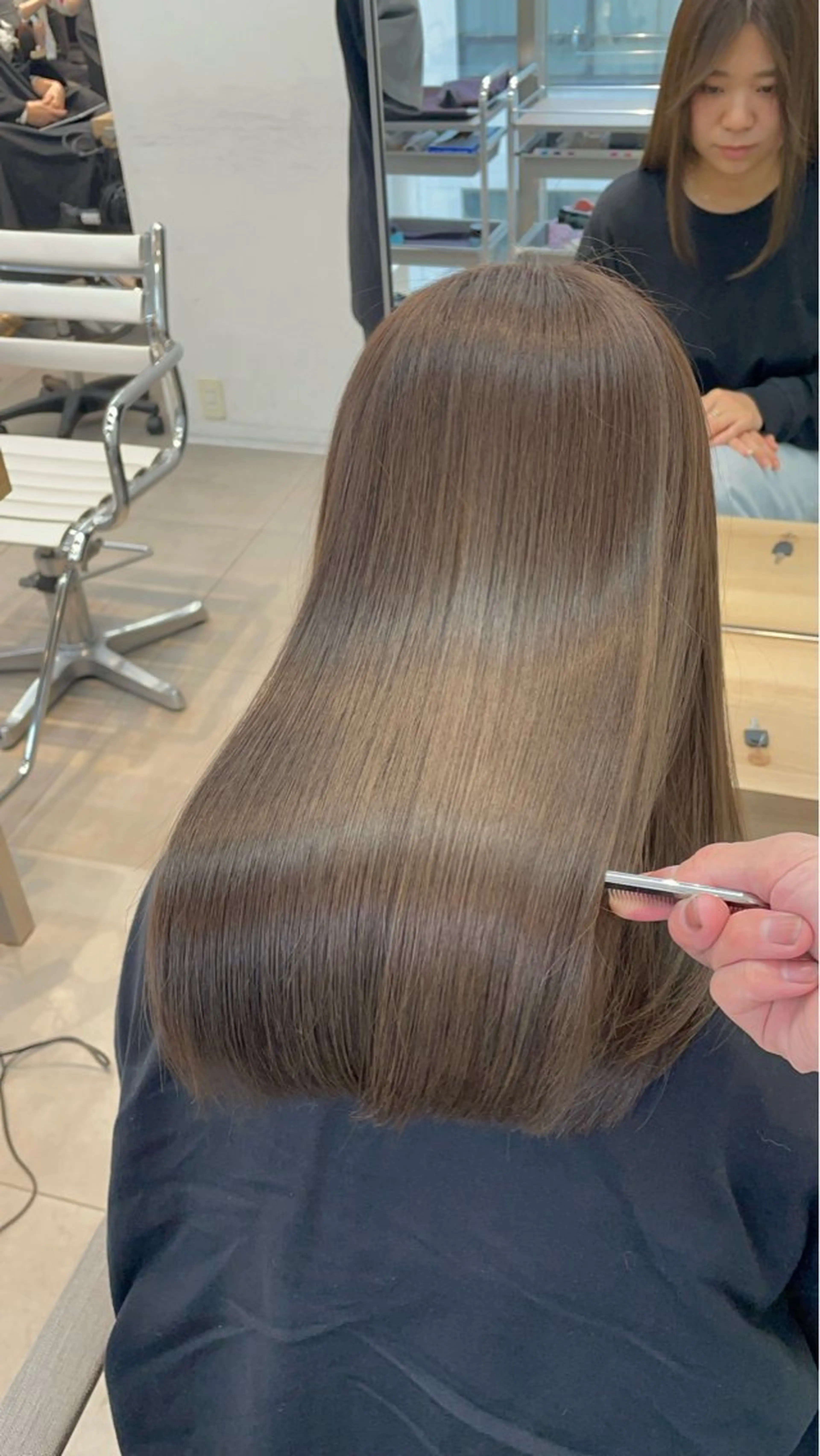 セミロング カット 縮毛矯正 トリートメント ヘッドスパ ✨髪質改善✨美髪 矯正🫧小泉のヘアスタイル