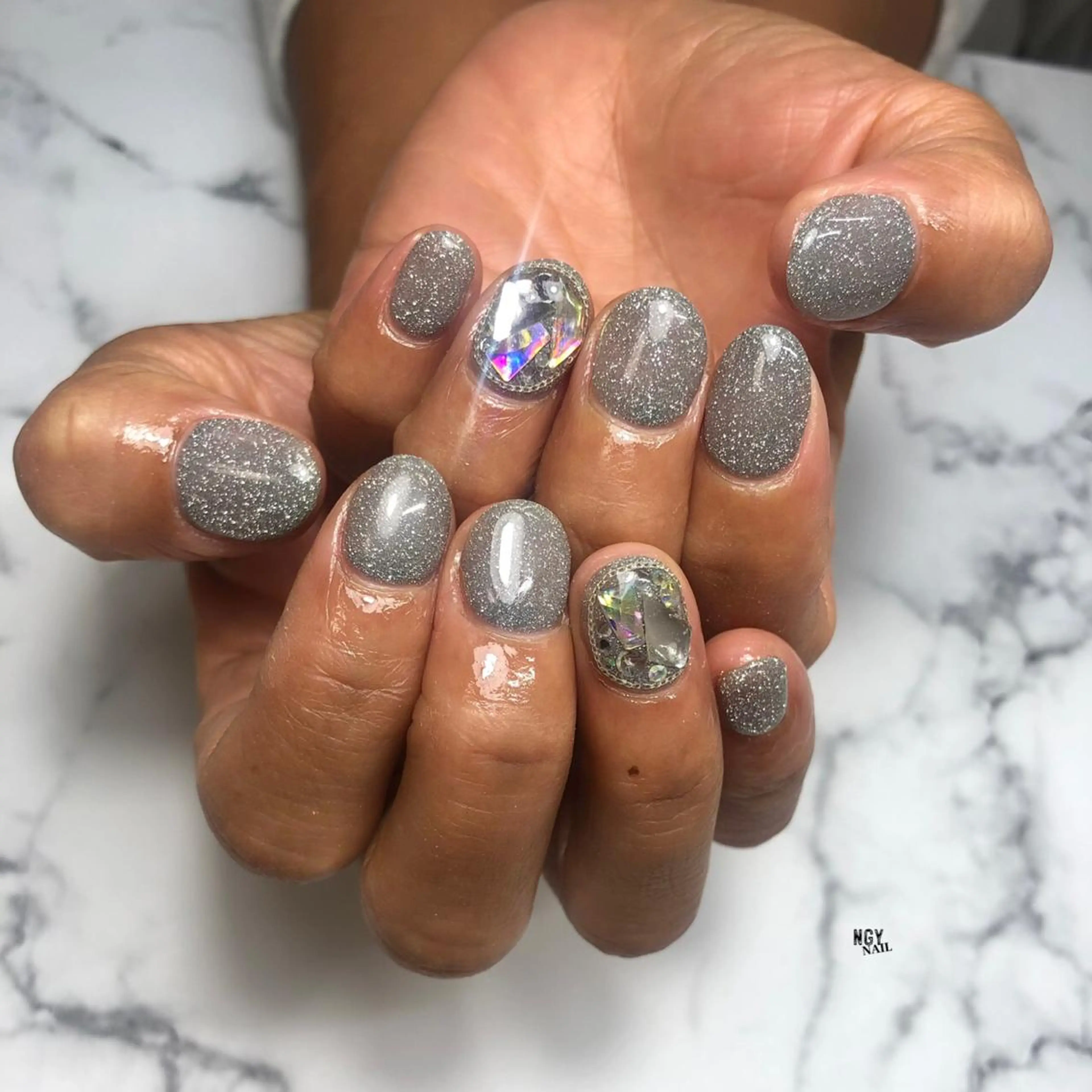 ネイル フラッシュネイル ジェルネイル キラキラネイル 韓国ネイル ラメ(グリッター) ハンドネイル NAIL NOWのネイルデザイン