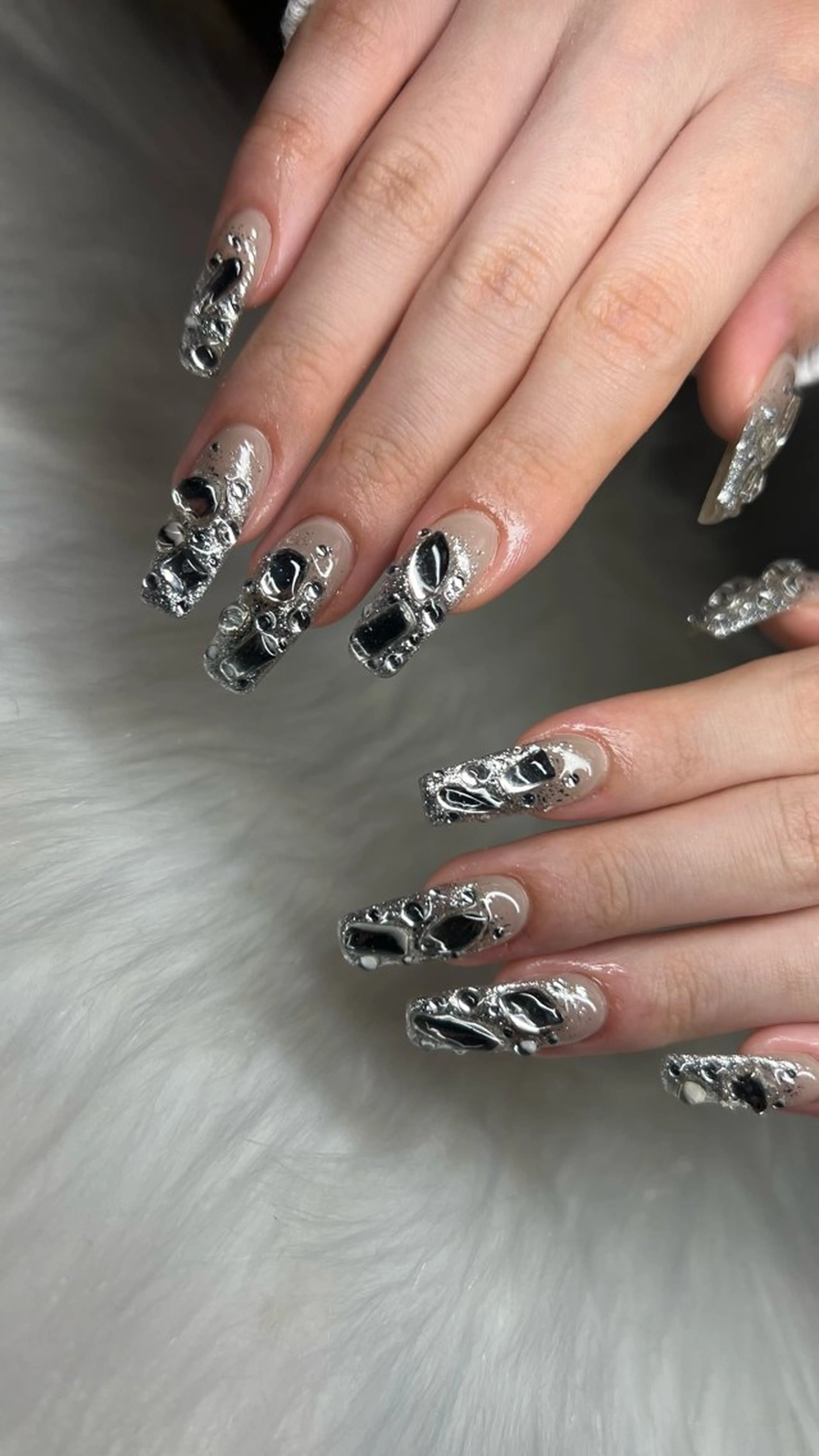 ネイル 𝐧𝐚𝐢𝐥 𝐌𝐢𝐖𝐢𝐢のネイルデザイン