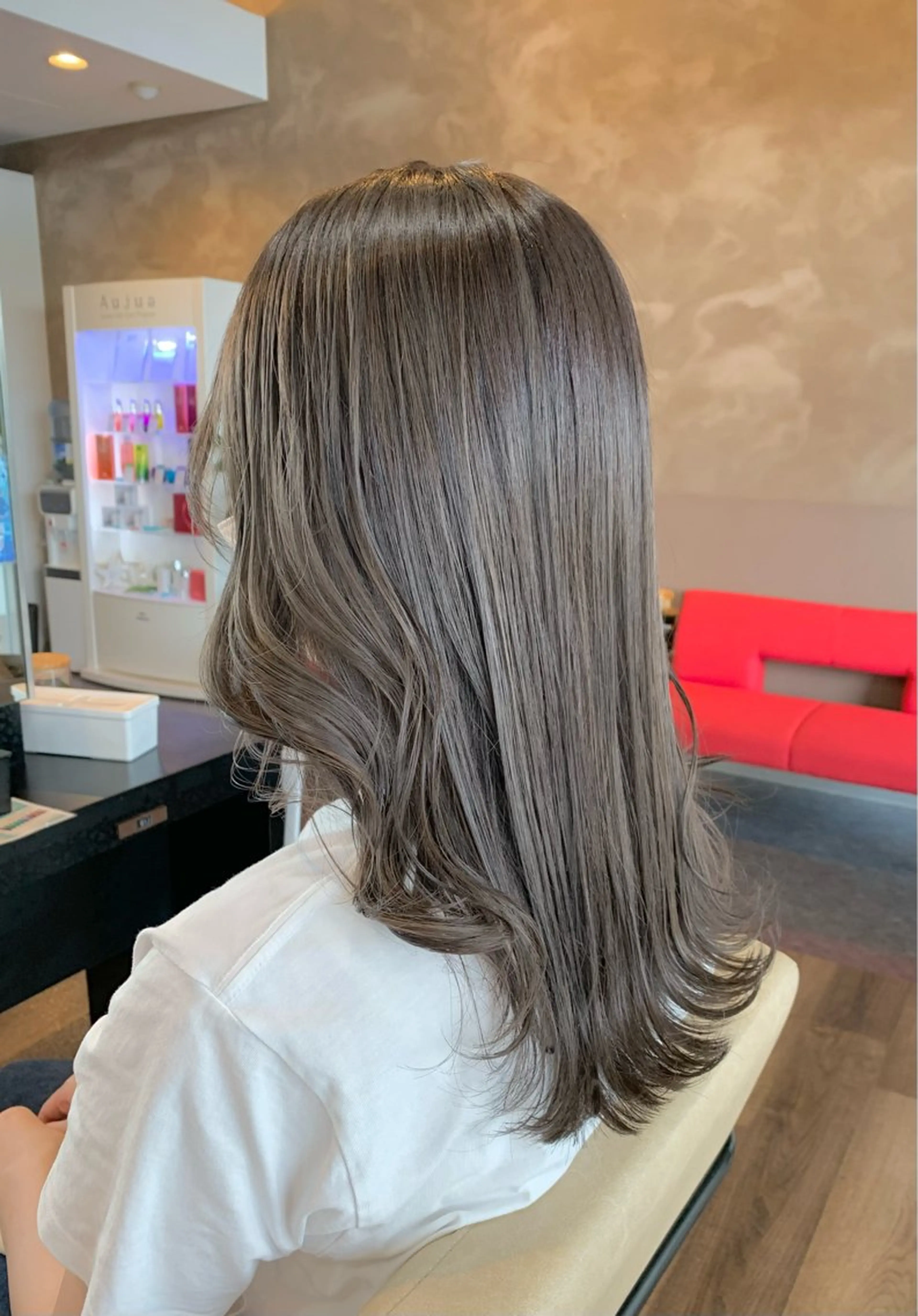 セミロング カラー デザインカラー グレージュ ハイライトカラー ハイライト ヘアカラー トリートメント 【艶カラー】 STYLE 和泉俊希のヘアスタイル