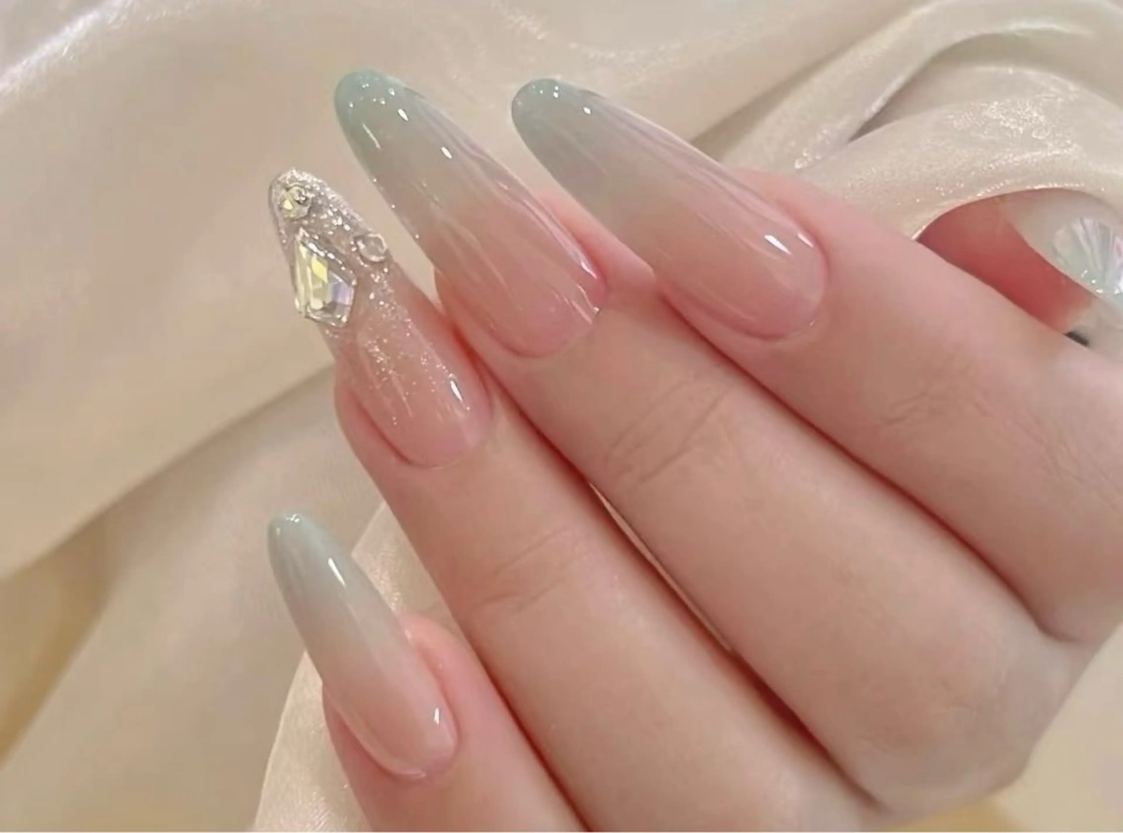 ネイル シンプルネイル seventeen  nail所属・S nailのネイルデザイン