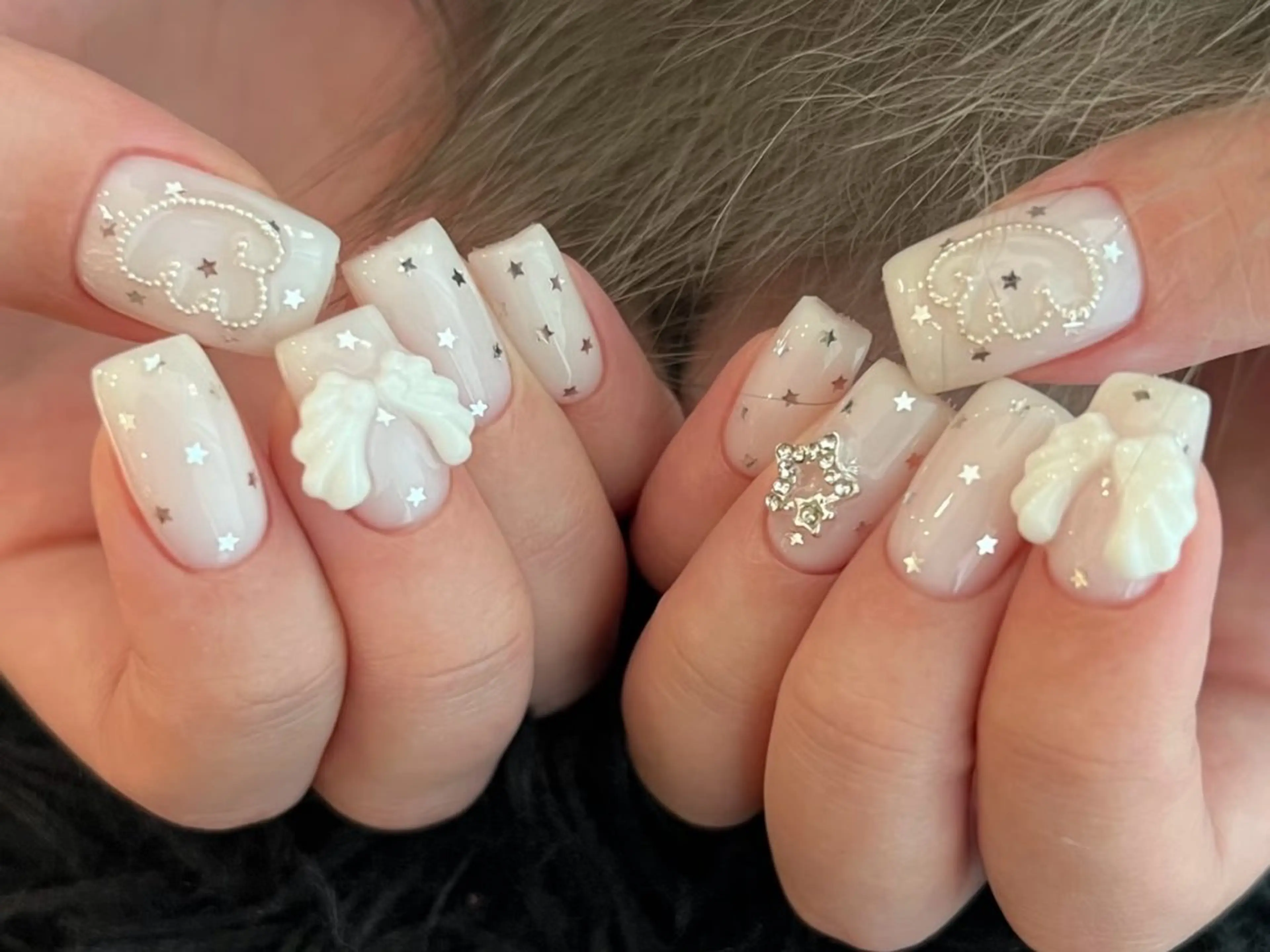 ネイル オーロラネイル 長さ出し フレンチネイル ジェルネイル ガラスフレンチ ハンドネイル Rela・S NAILのネイルデザイン