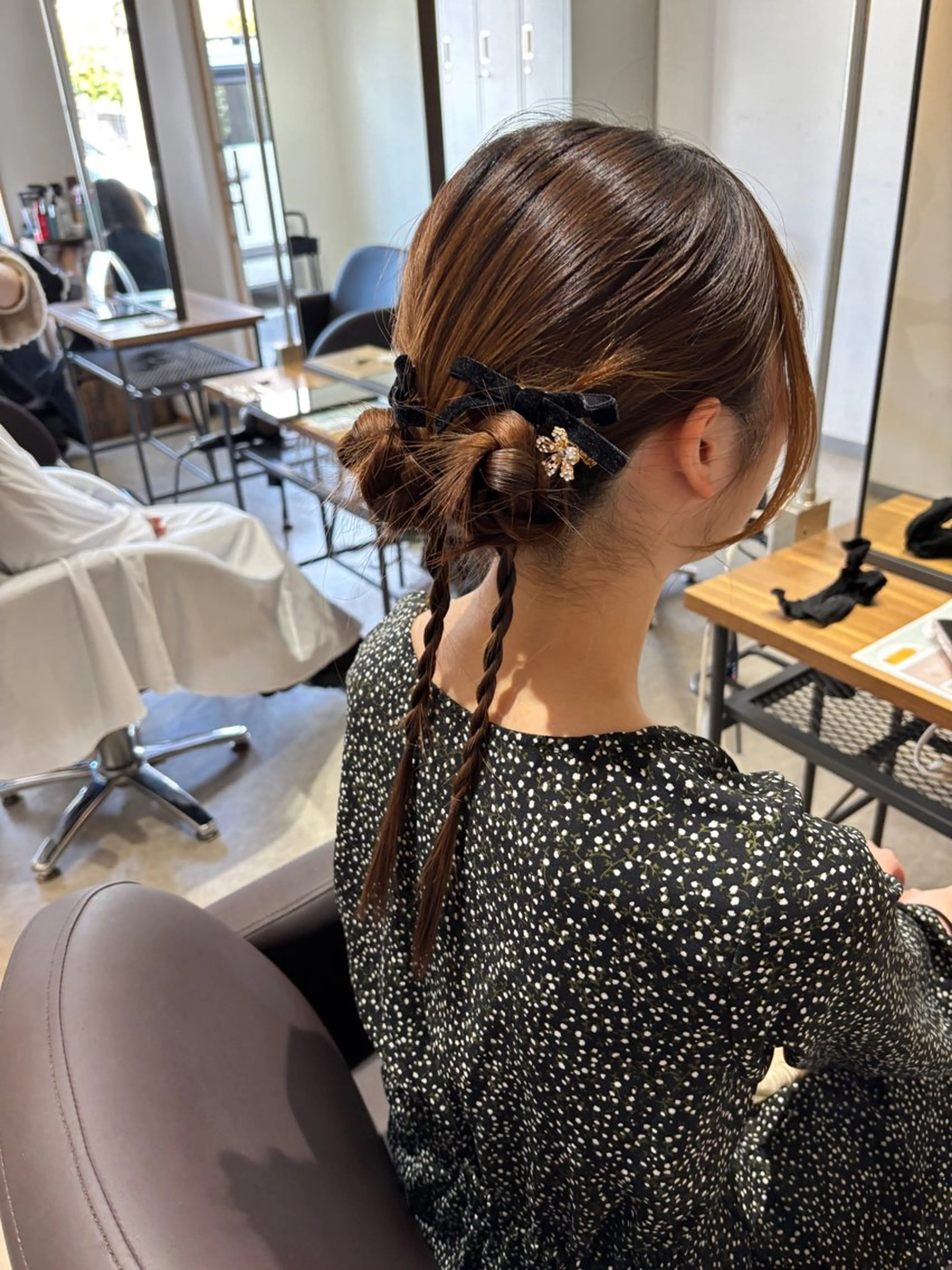 ヘアアレンジ ボブ ブリーチカラー🤍 髪質改善🌟のヘアスタイル