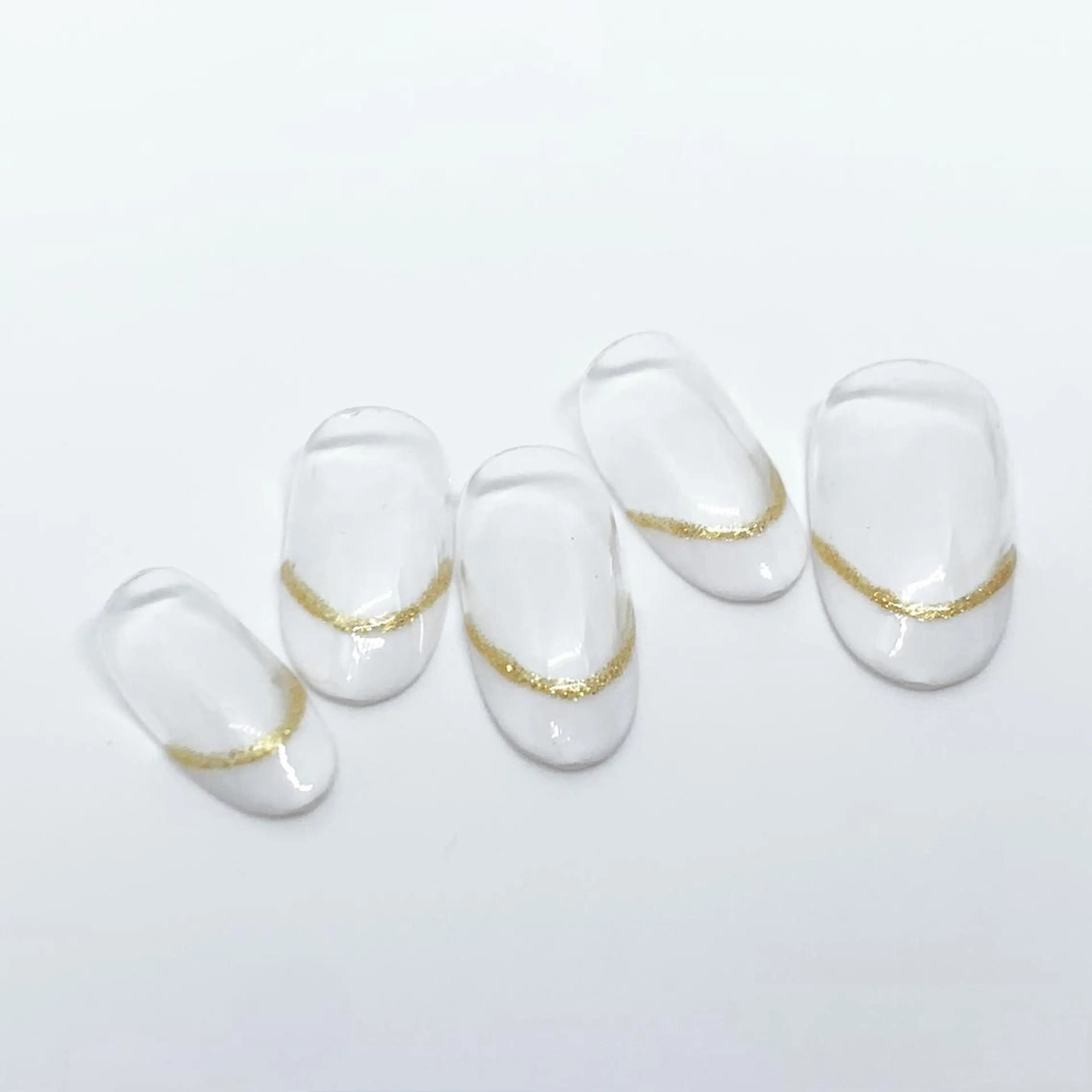 オフ無し✨フレンチ✨ラメライン付きの写真