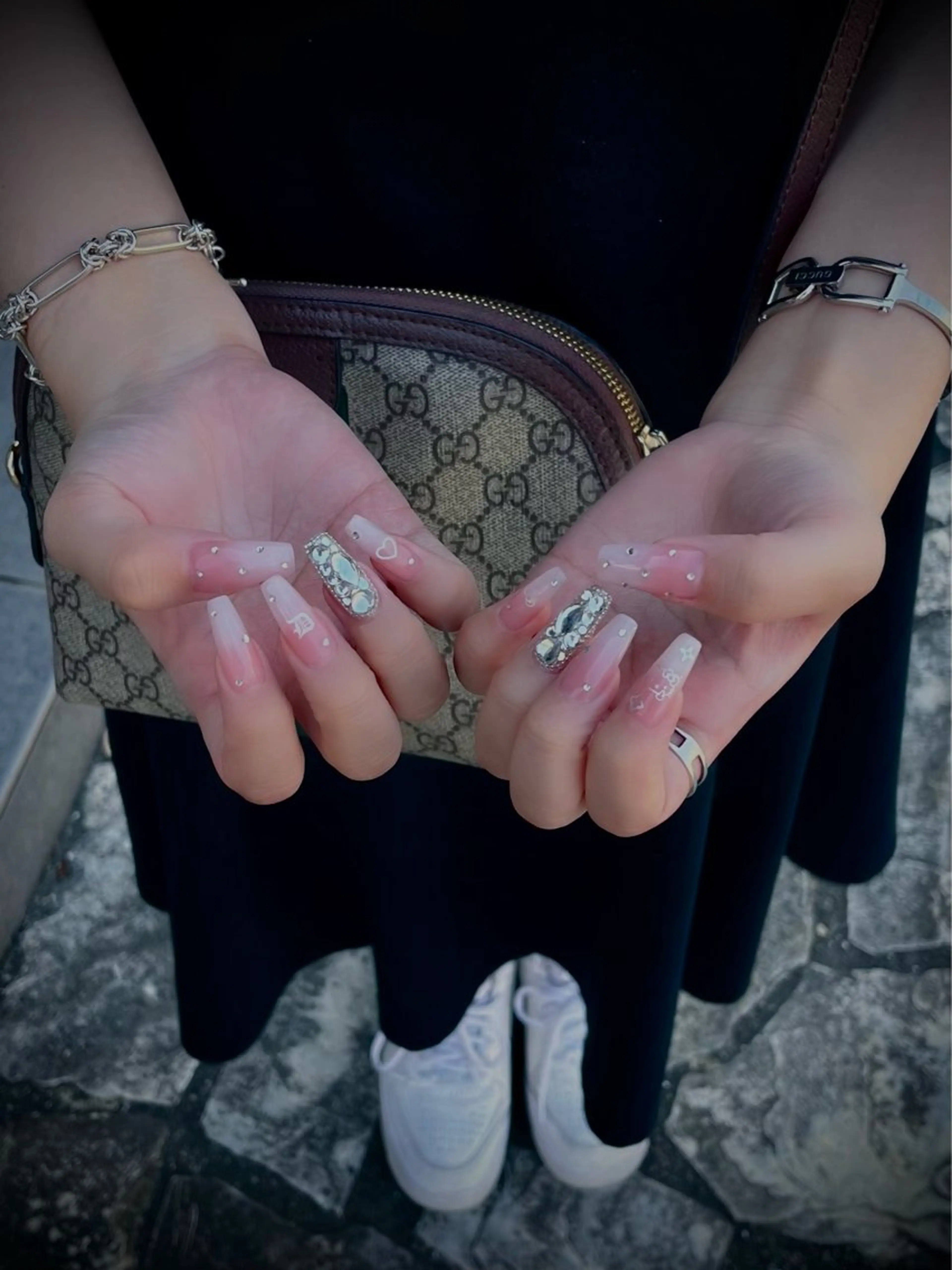 ネイル キラキラネイル マグネットネイル ワンカラーネイル スカルプネイル ワンホンネイル nine.🦋 YUKOのネイルデザイン