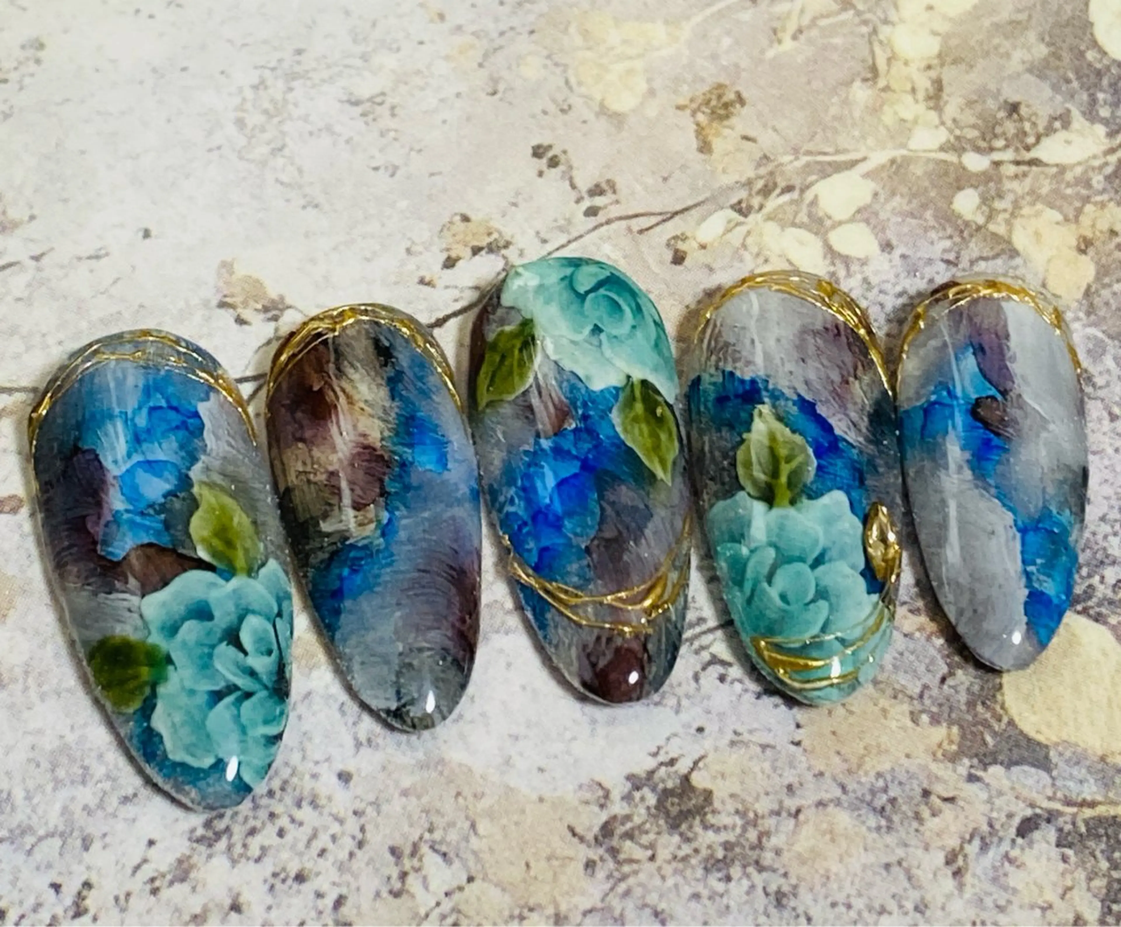 ネイル フラワーネイル ニュアンスネイル 自宅ネイルサロン ♦️nuance♦️のネイルデザイン