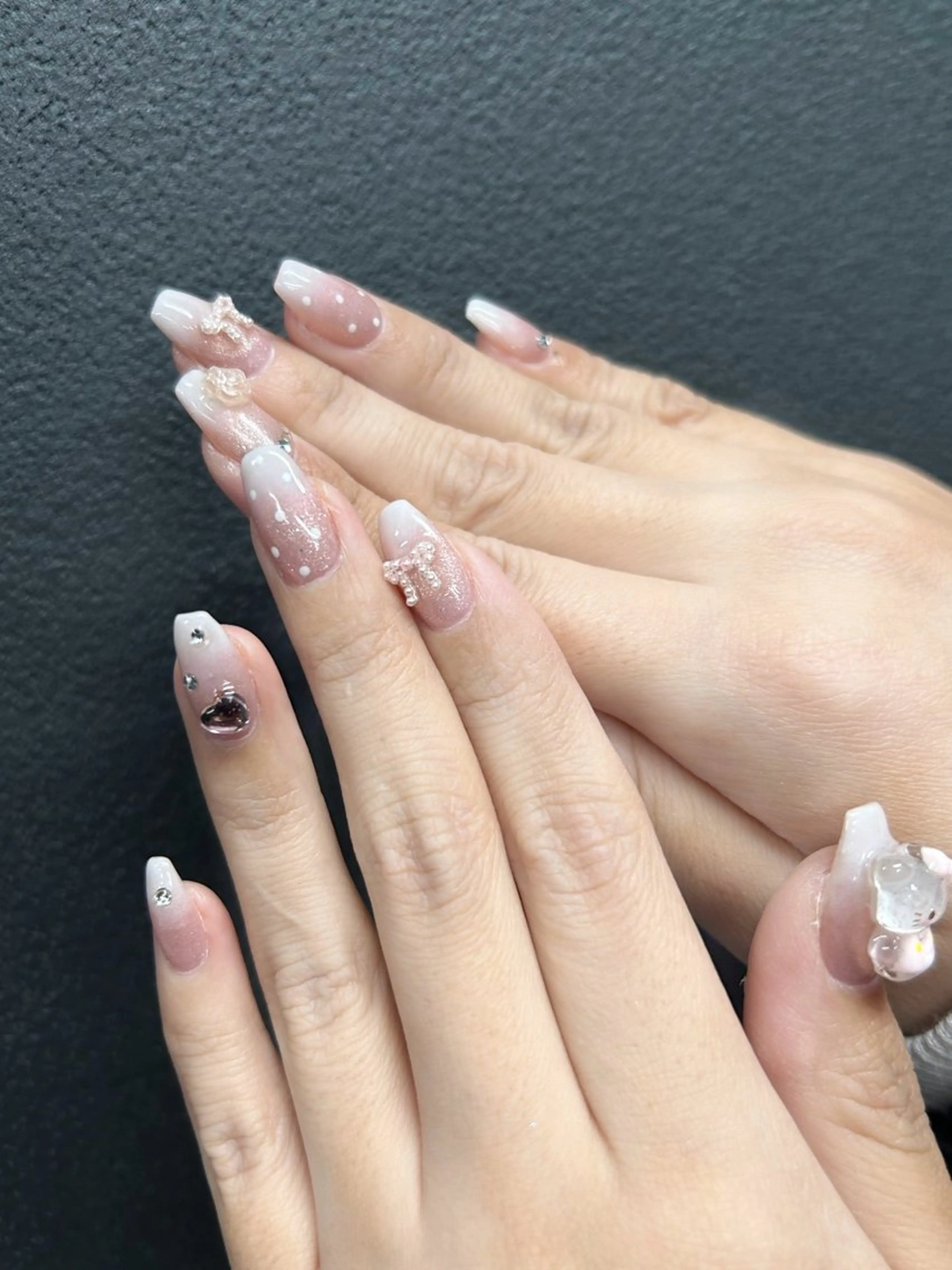 ネイル 韓国ネイル 持ち込み ニュアンスネイル ネイルチップ 冬ネイル RINN ANA.CHUOのネイルデザイン