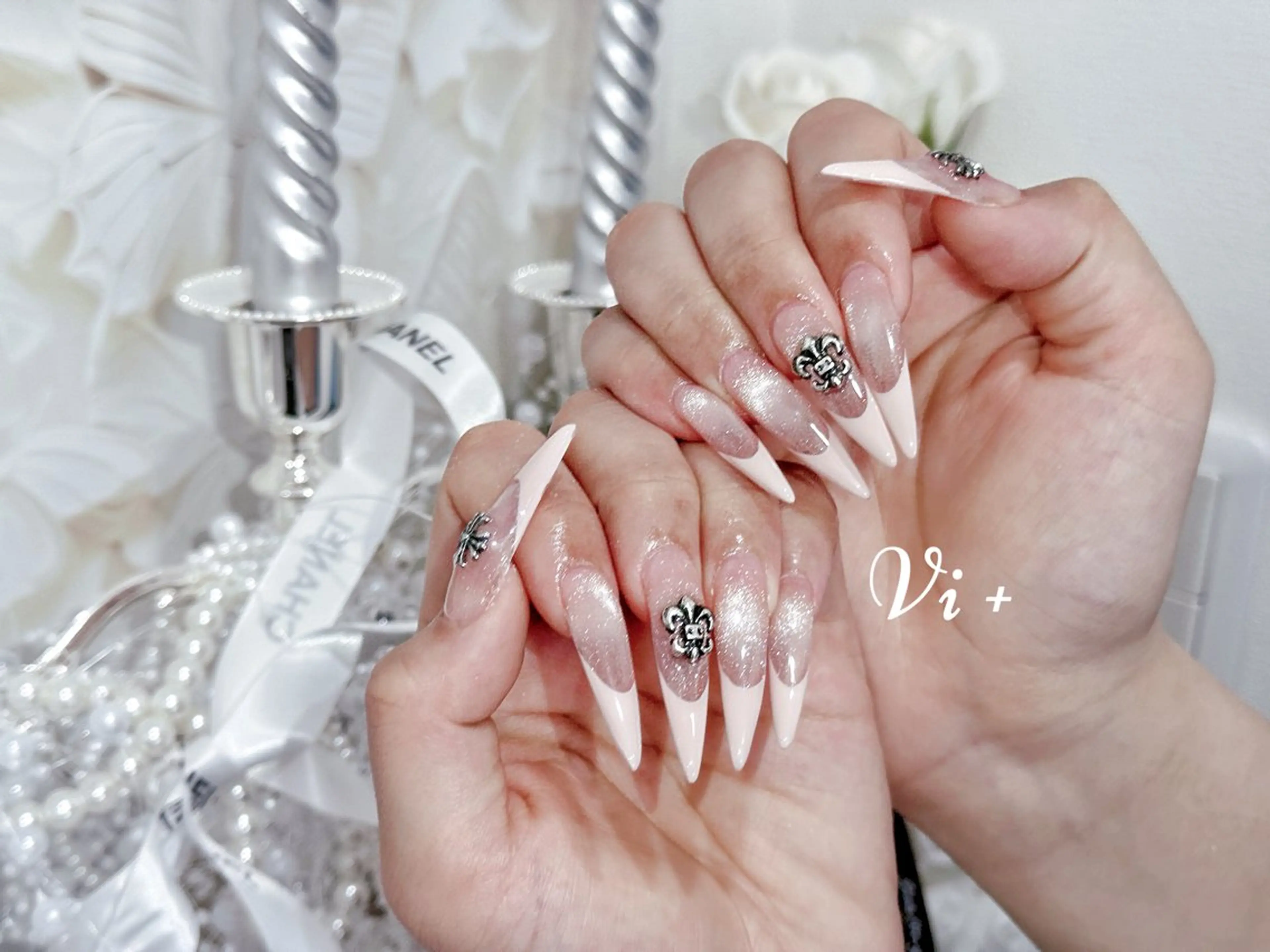 ネイル ハンドネイル ✨Nailsalon Vi+✨のネイルデザイン