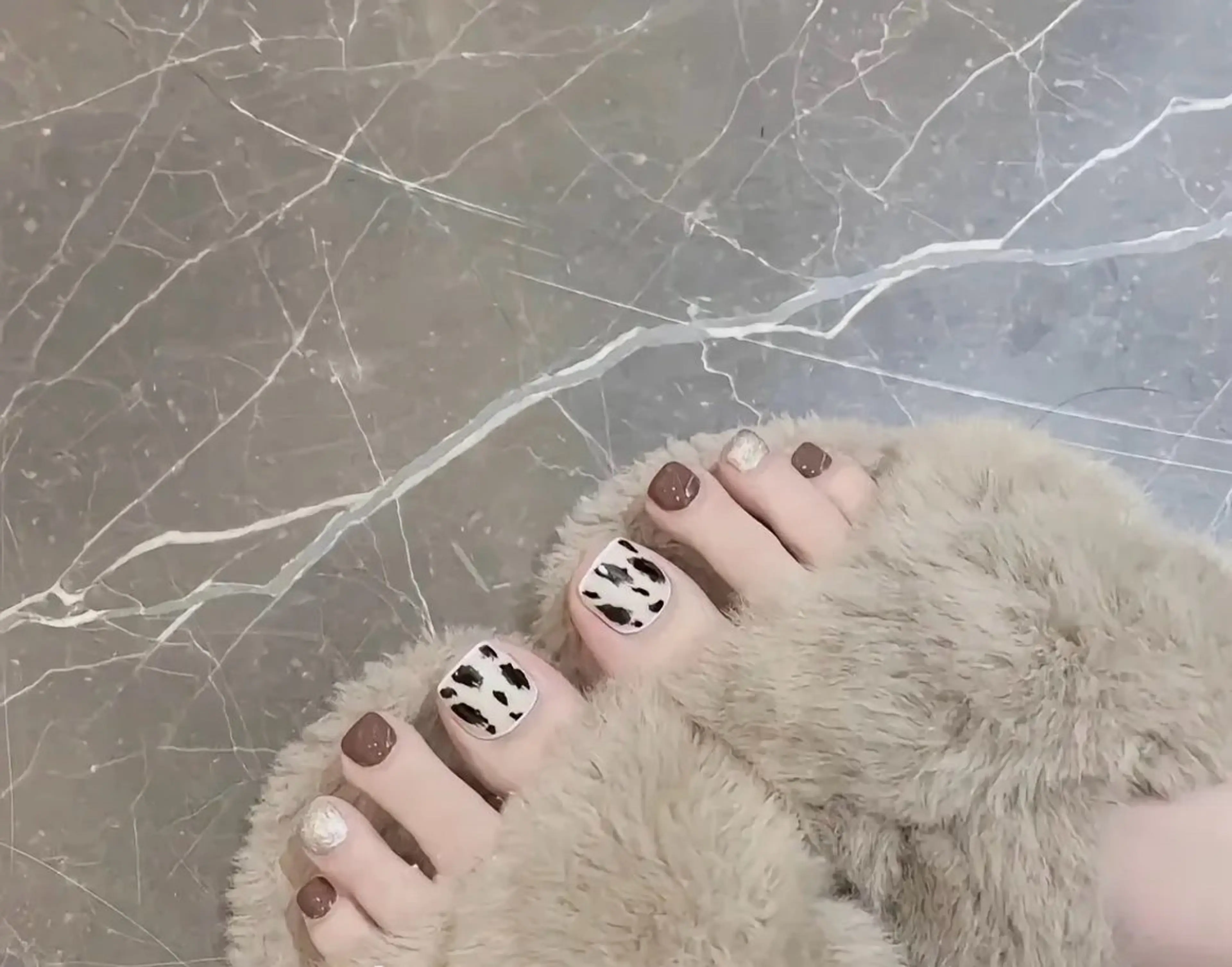 ネイル Theone栄店 赤松のネイルデザイン