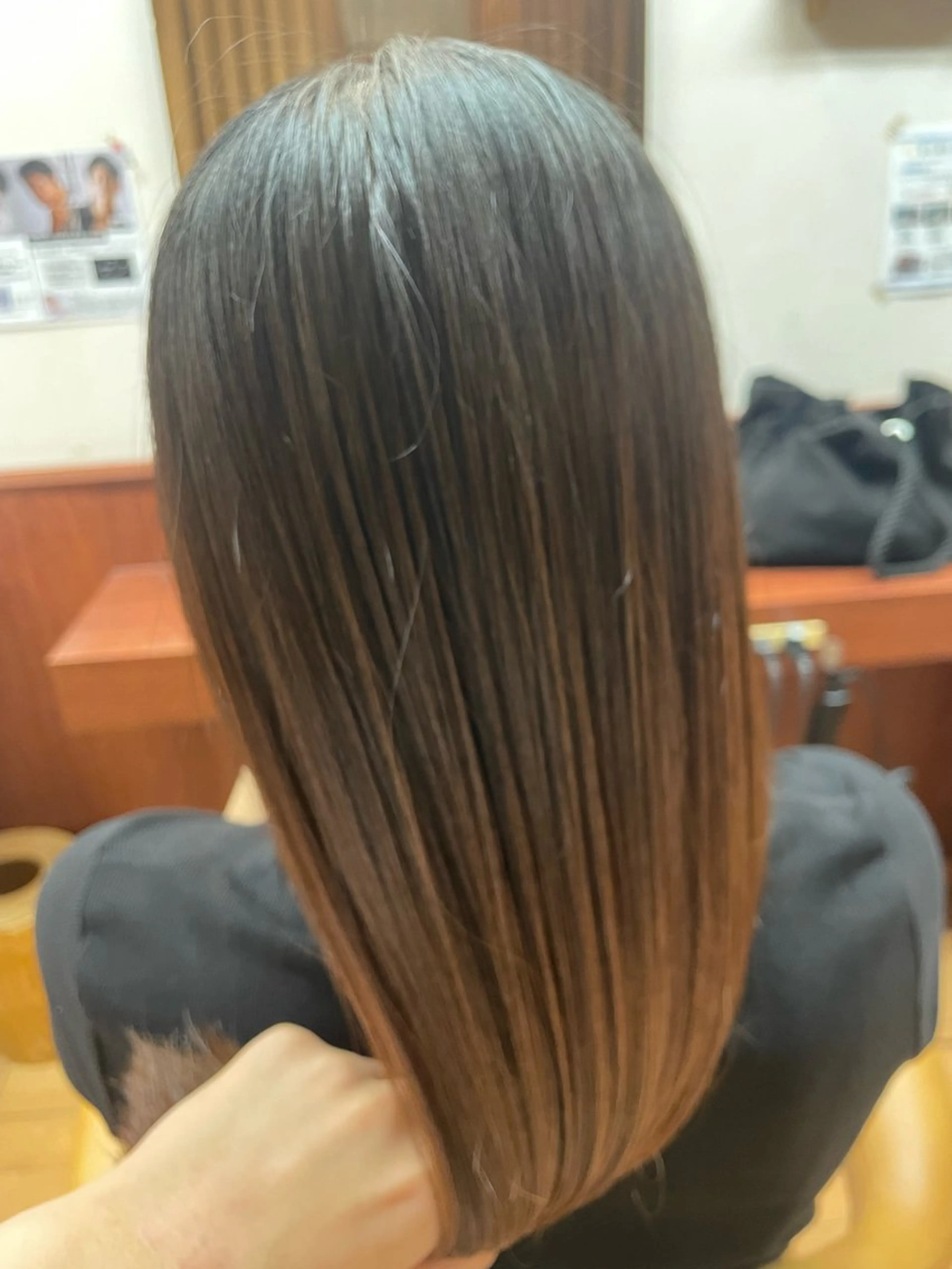 ロング ルキ🌈ブリーチカラ ー&メンズパーマ🦄のヘアスタイル