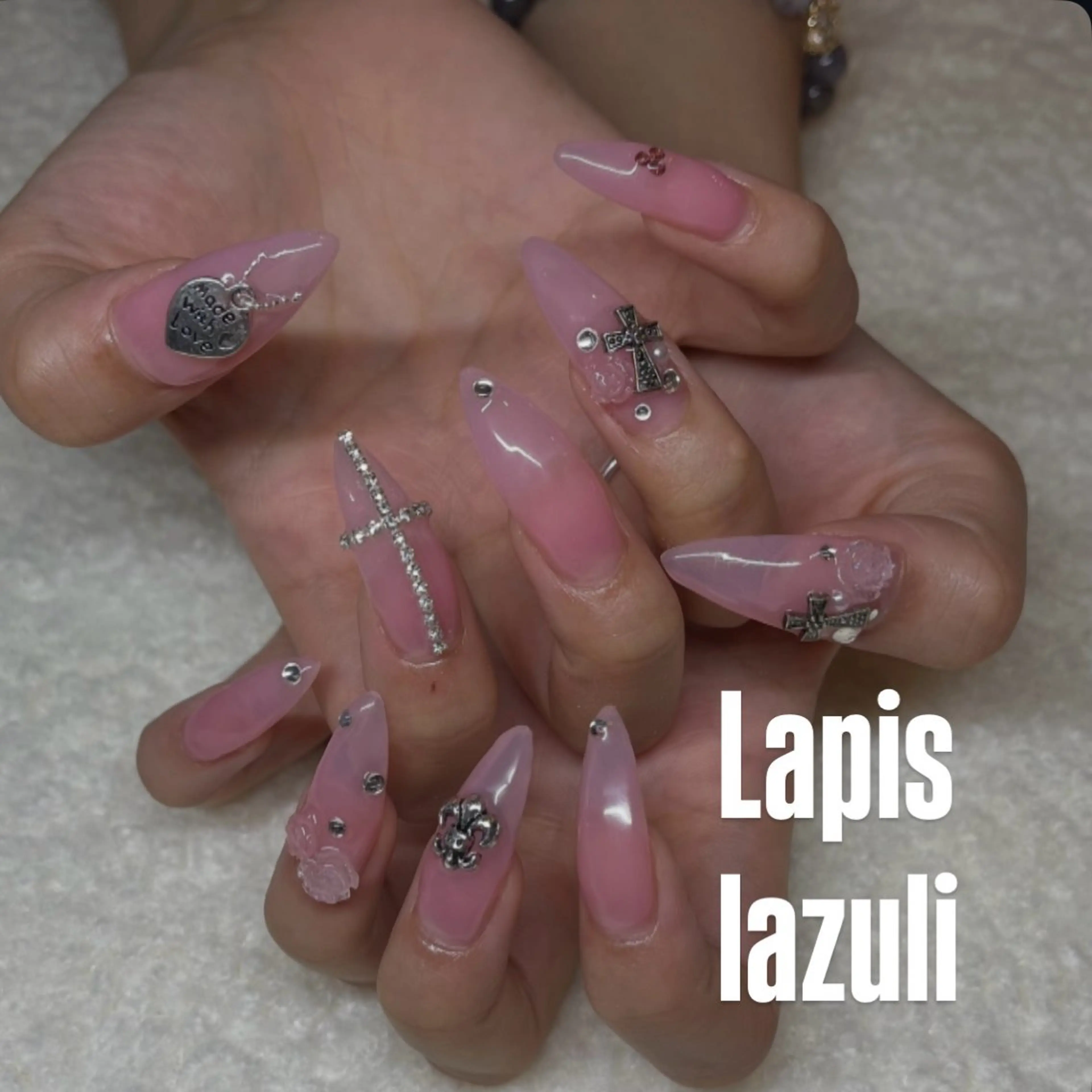 ネイル ハンドネイル YURINA ⋆꙳𝜗𝜚꙳.*‬のネイルデザイン