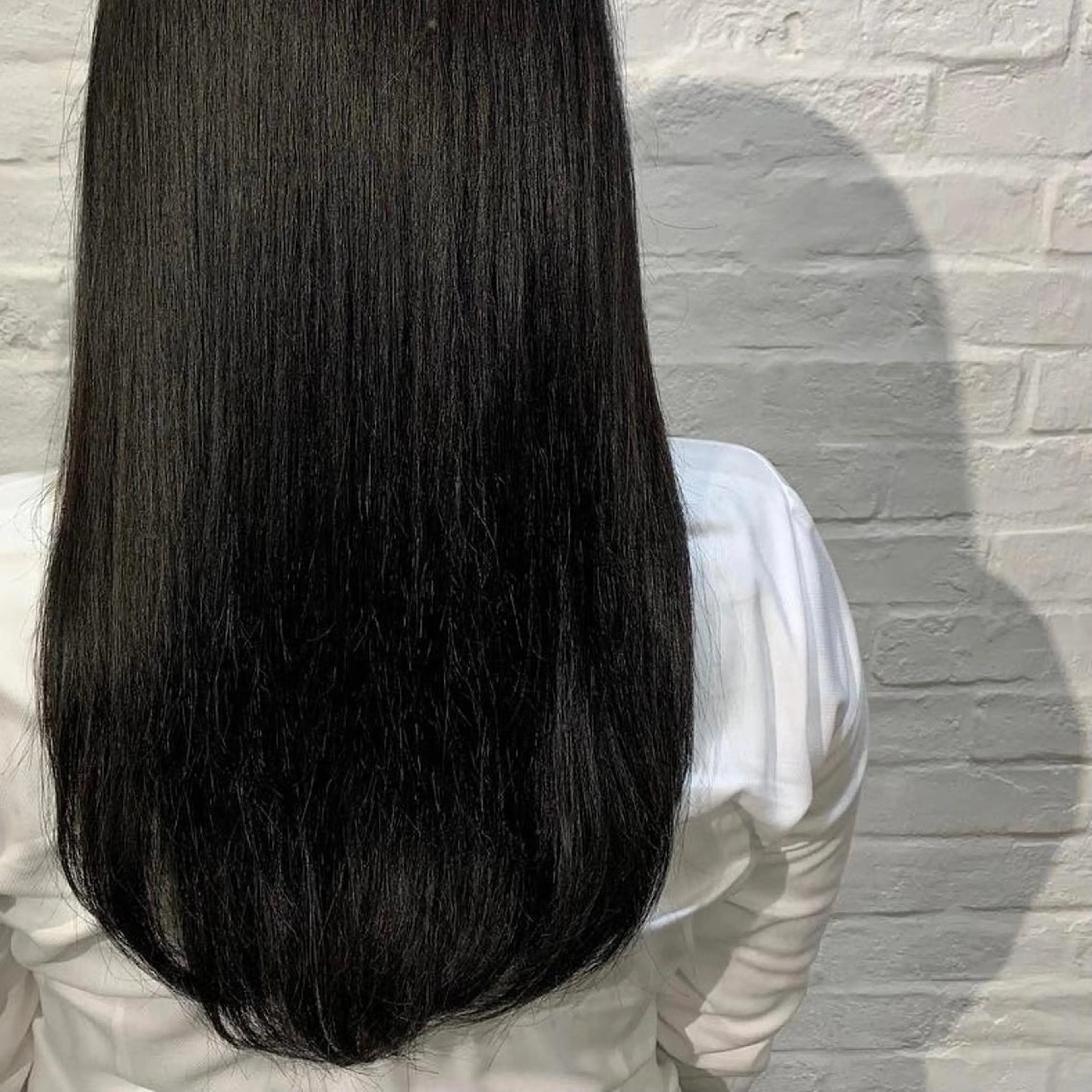 ロング 佐々木 彩花のヘアスタイル