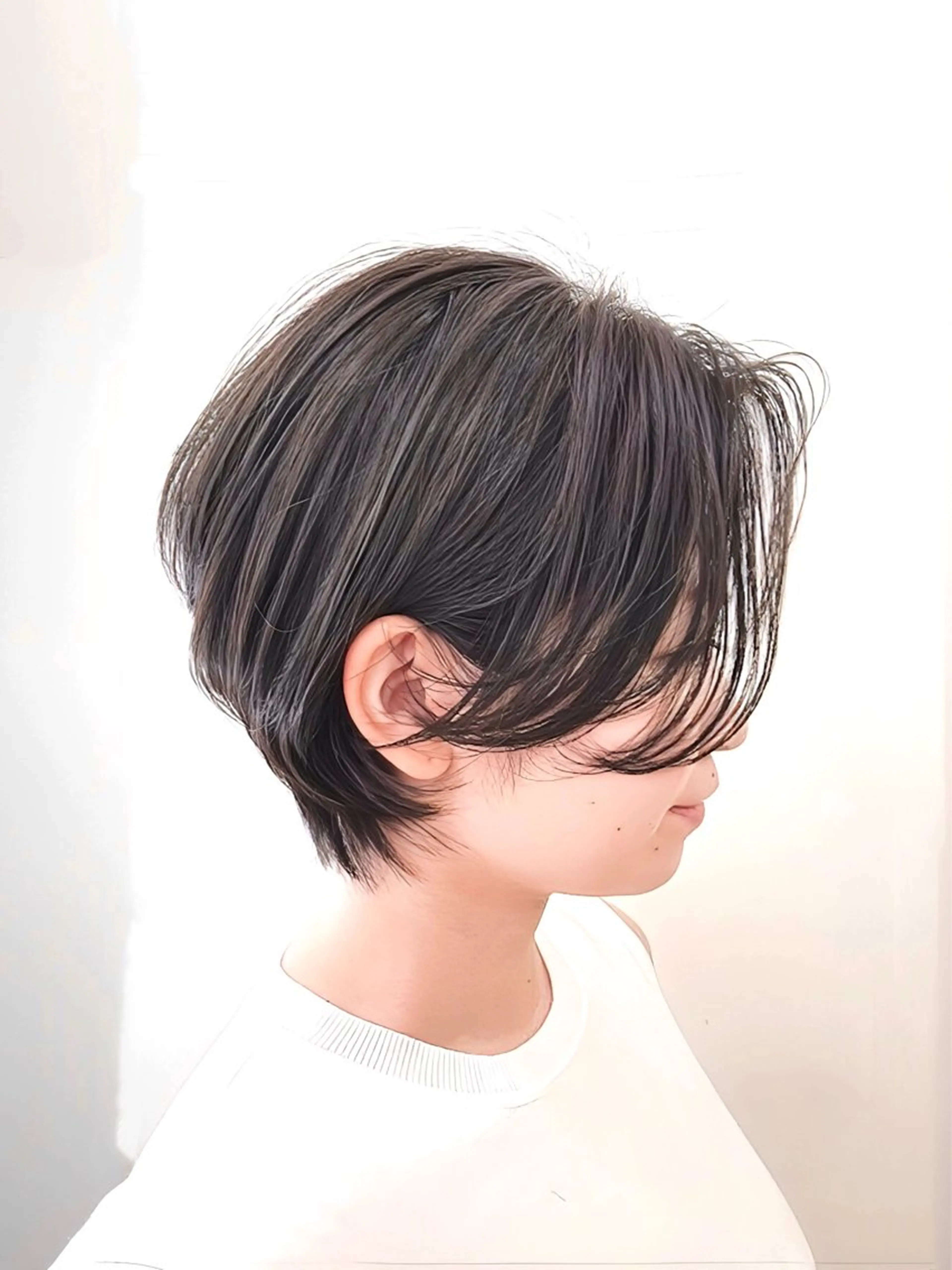 ショート カラー カット ヘアカラー トリートメント 🫧ゆうき🪽 髪質改善/ハイライトのヘアスタイル