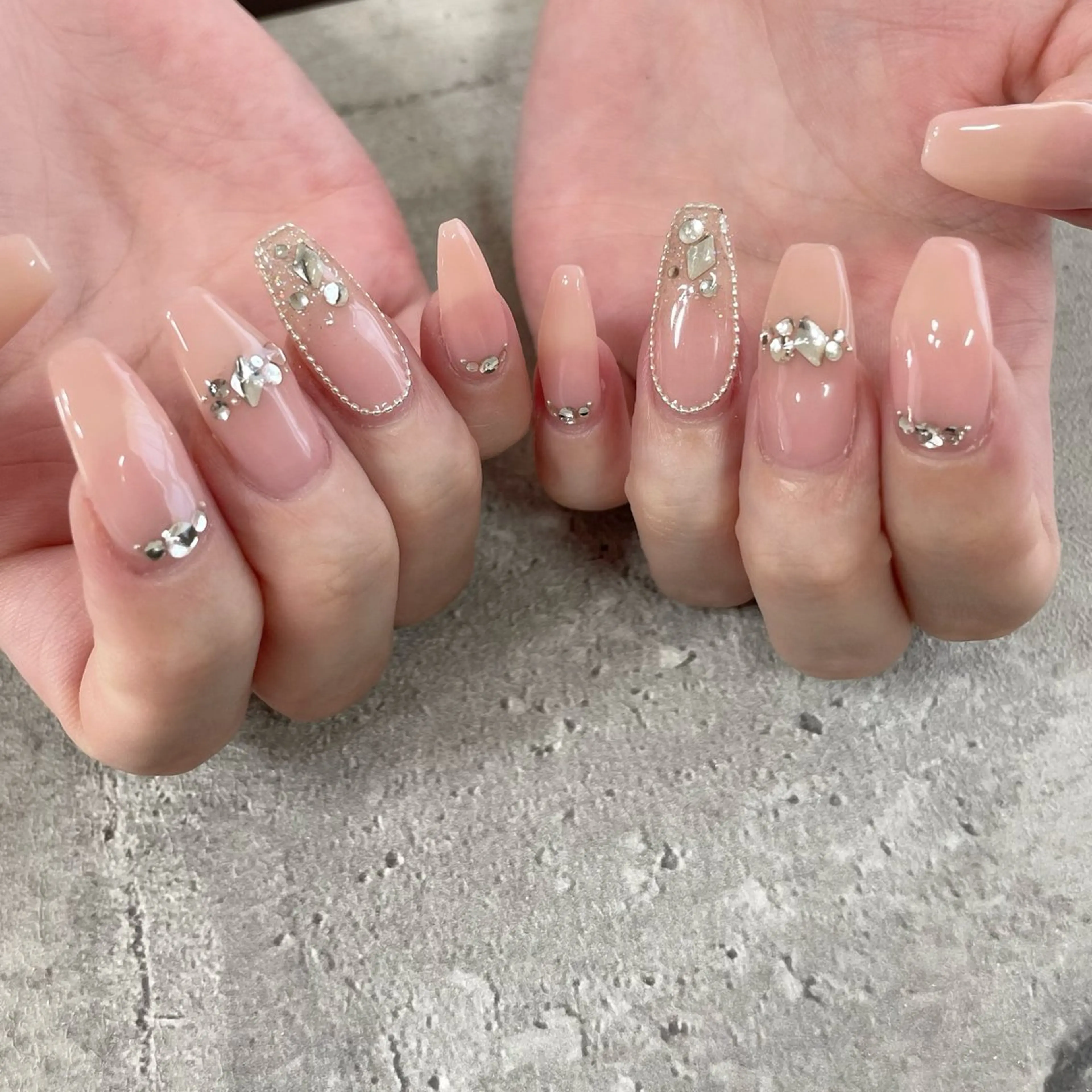 ネイル ジェルネイル 東 千夏のネイルデザイン