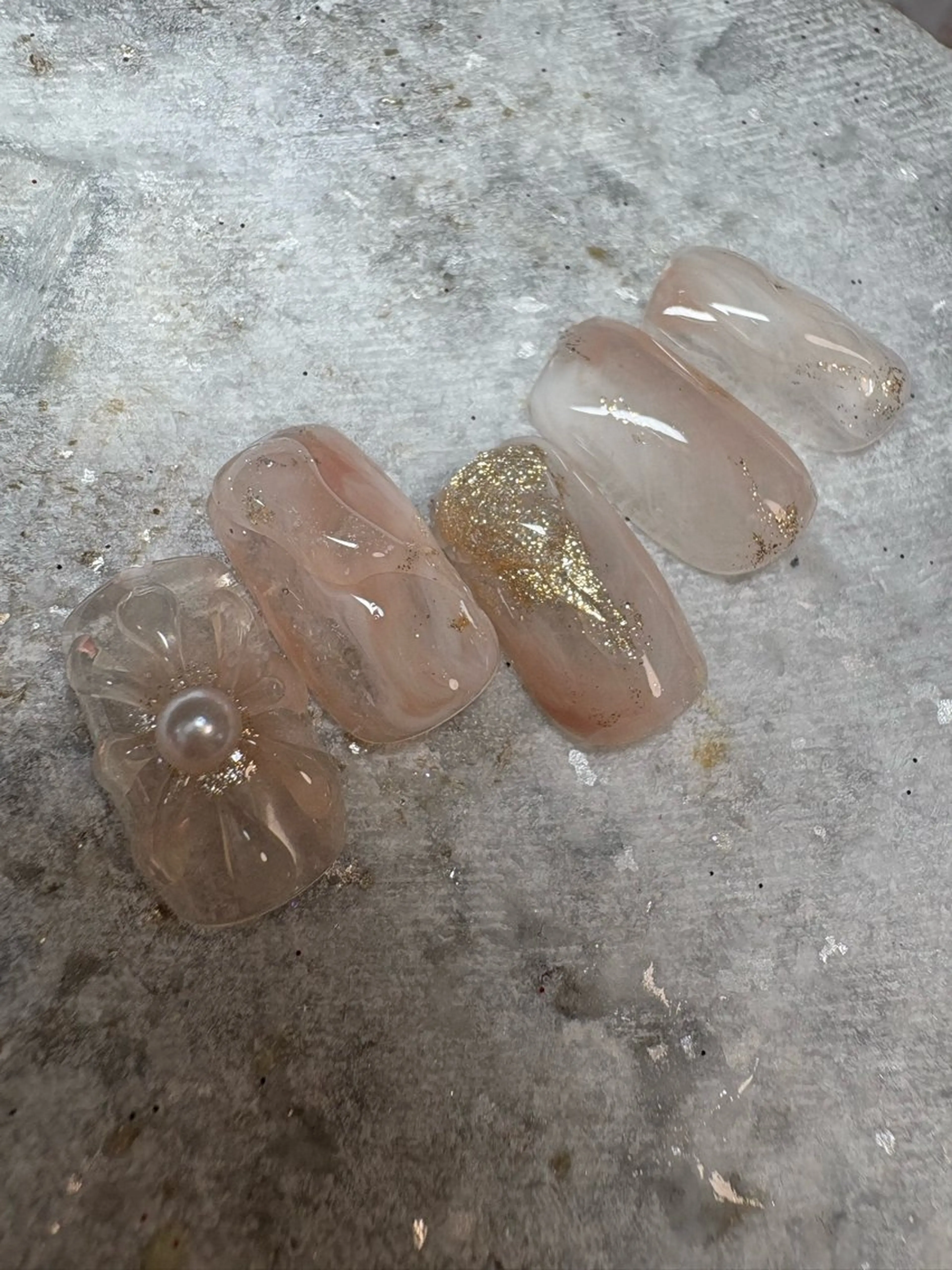 ニュアンスフラワーネイル♡口コミ投稿でオフ無料の写真