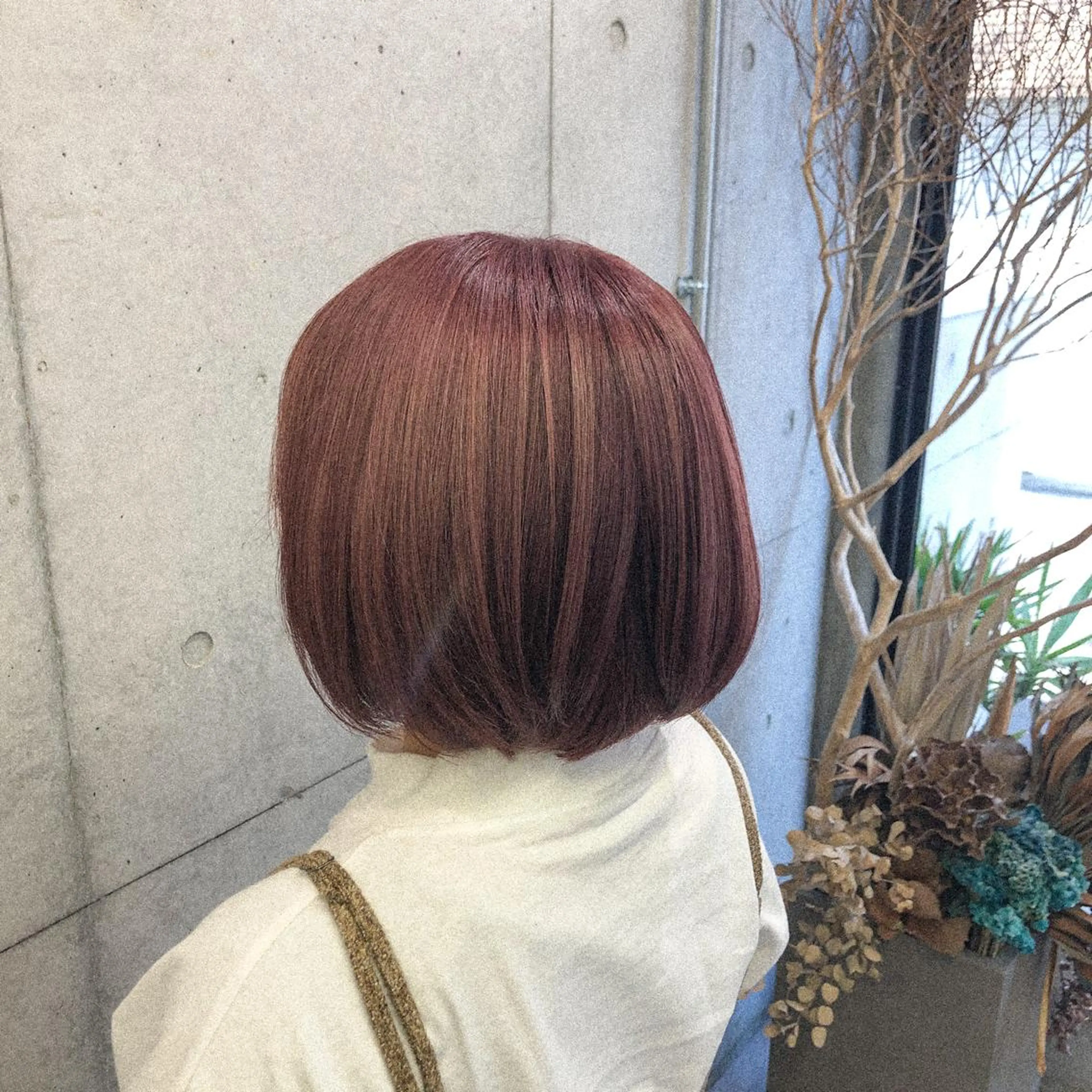 ショート 顔周りカット/髪質 改善/透明感カラーのヘアスタイル