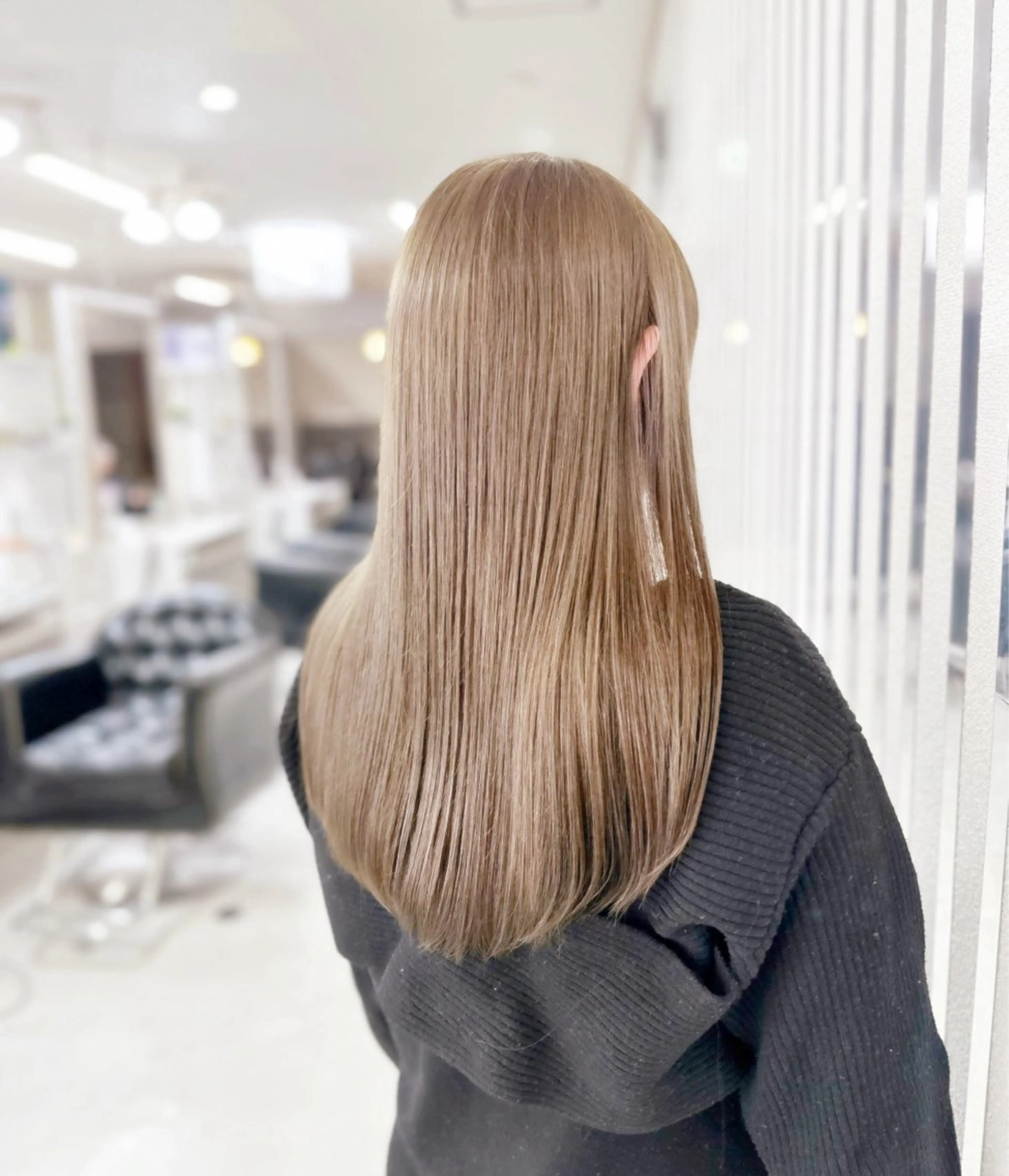 セミロング カラー ブリーチ ダブルカラー ブリーチなしカラー ヘアカラー YURI ✨のヘアスタイル