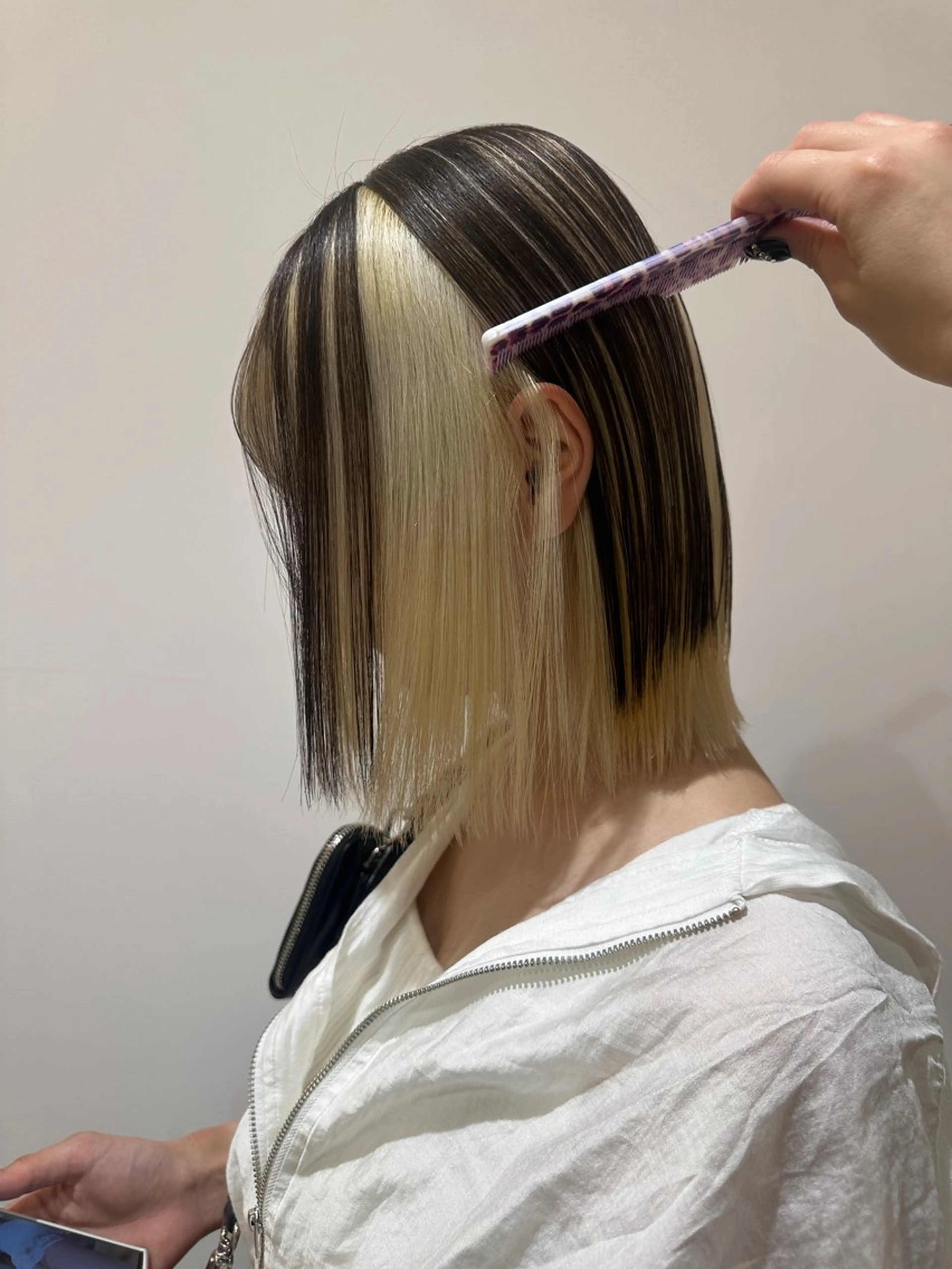 ショート カラー ベージュカラー ホワイトベージュ 岐阜の美容師 HONOKAのヘアスタイル