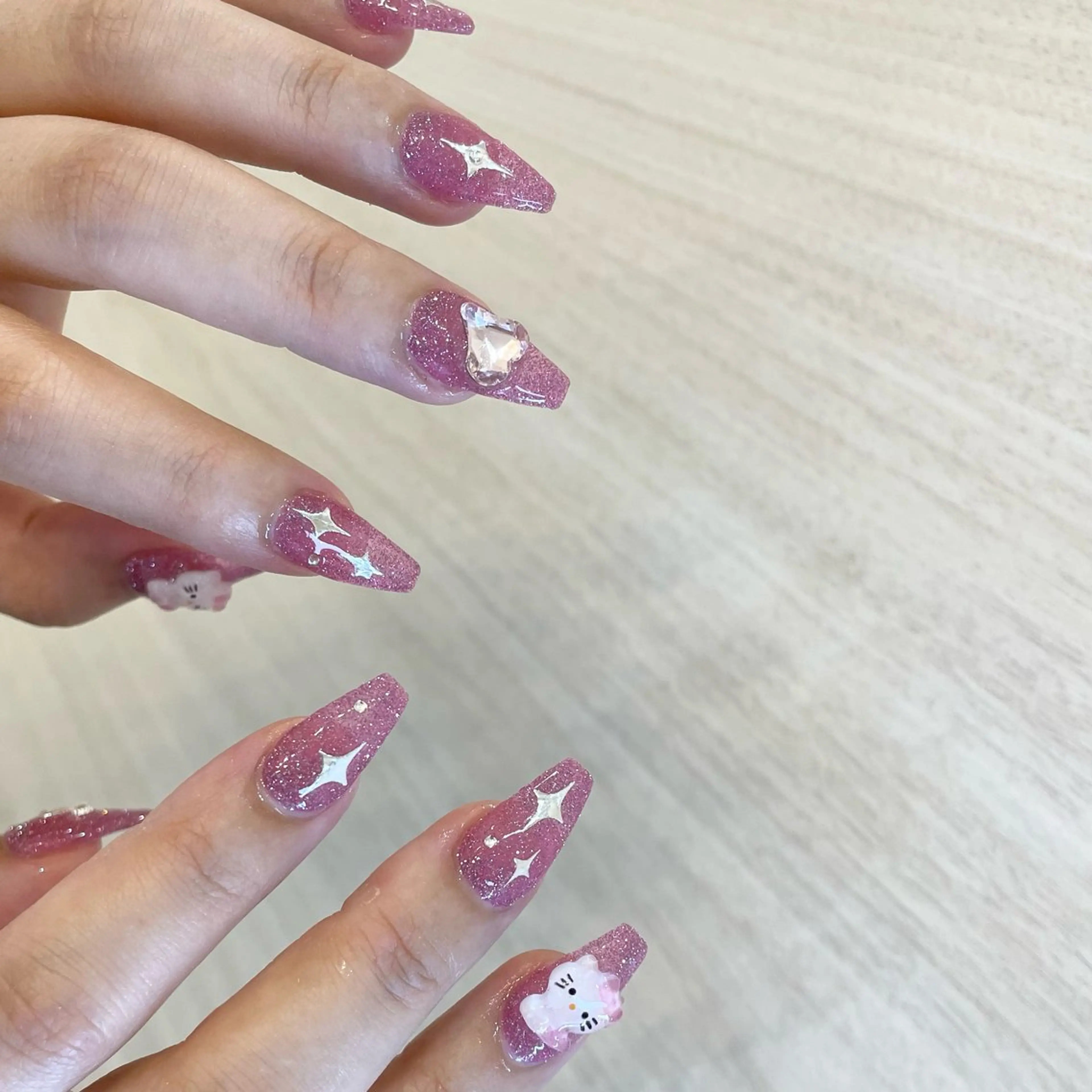 ネイル Nail Salon Gummi.のネイルデザイン