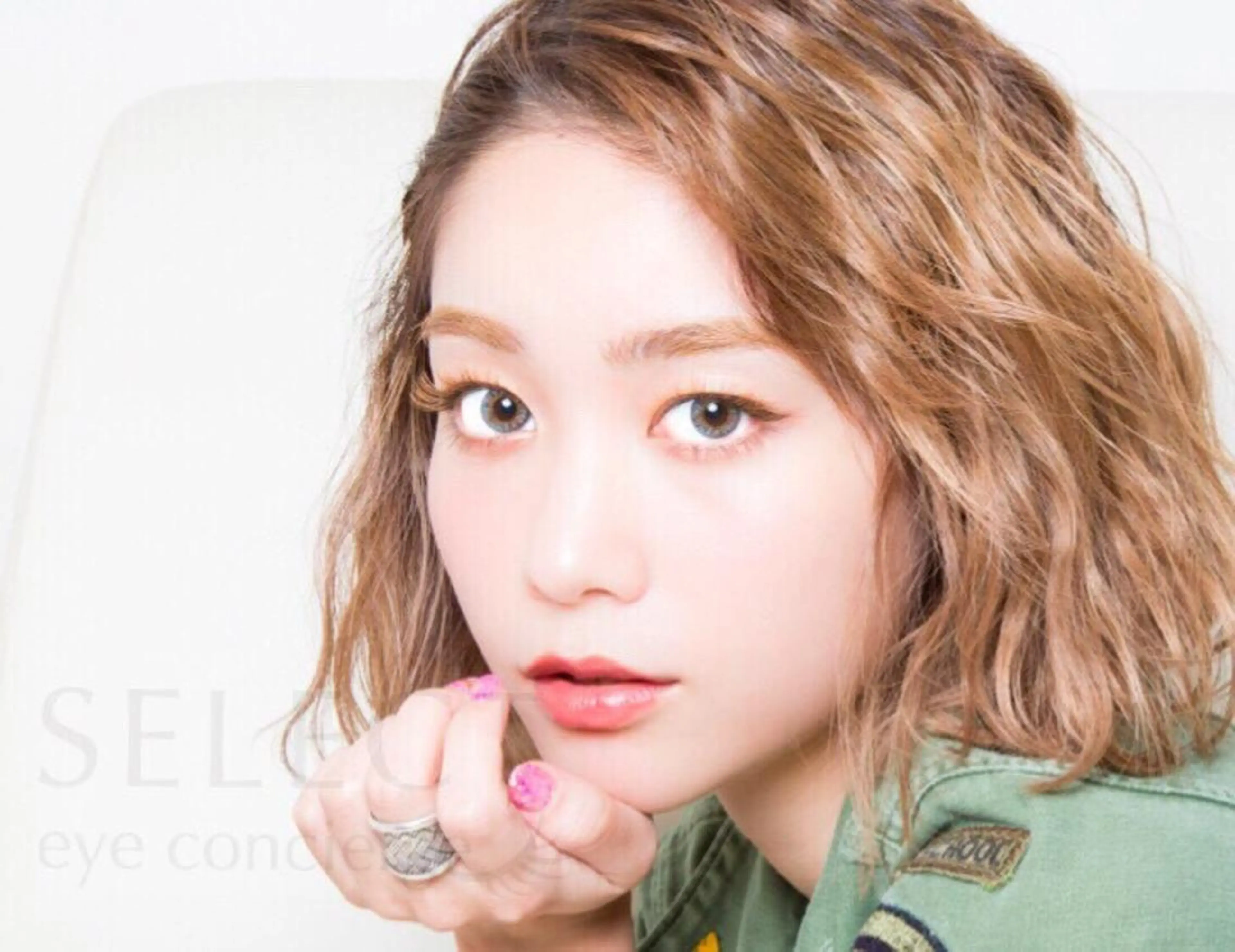 マツエク・マツパ カラーマツエク Aya Pilinaの眉毛・アイブロウイメージ