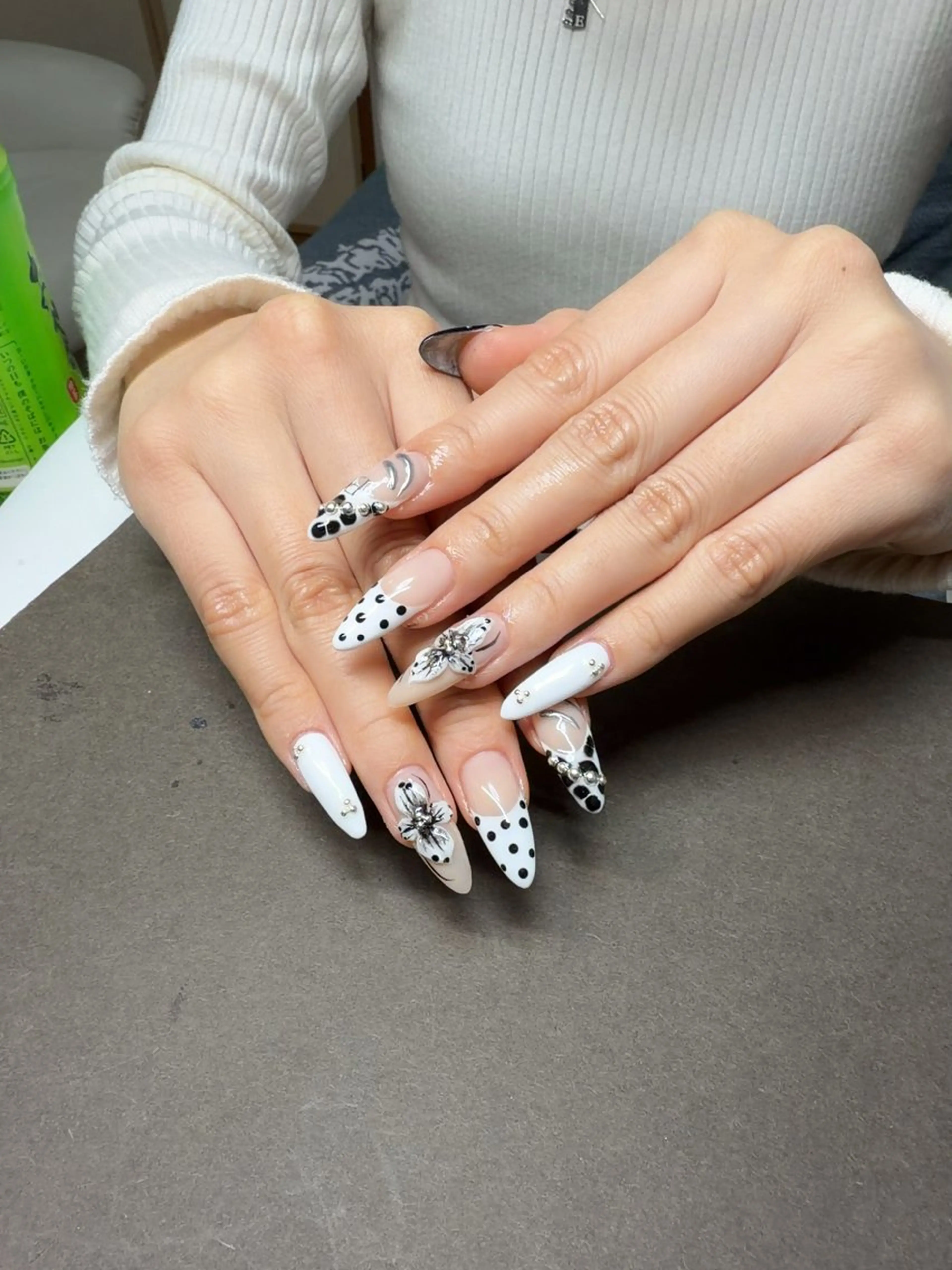 ネイル RlRl所属・RI RIのネイルデザイン