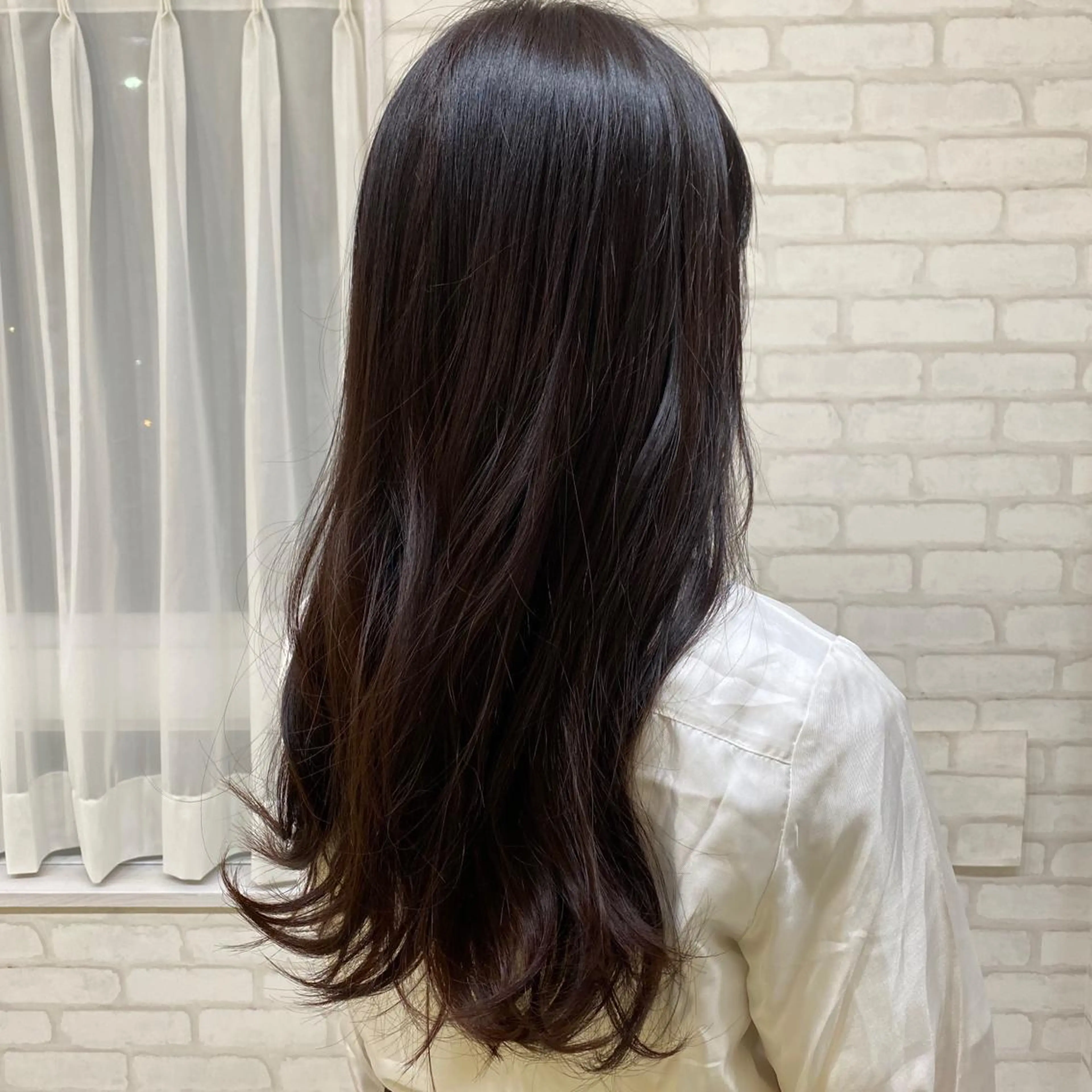 ロング カラー abilita AZUSAのヘアスタイル