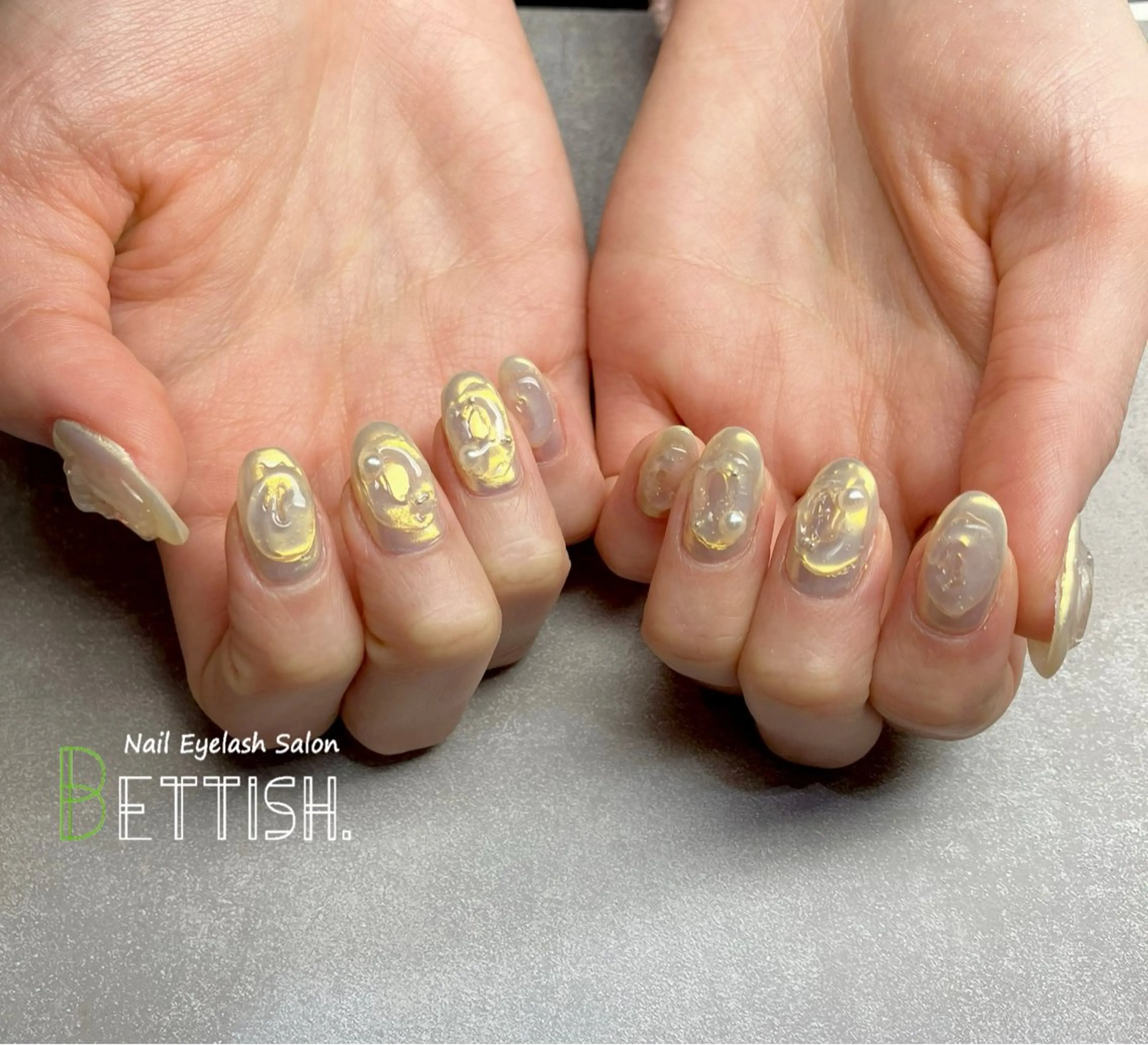 ネイル オーロラネイル ミラーネイル ぷっくりネイル ハンドネイル BETTISH. KUMIKO☺︎︎のネイルデザイン