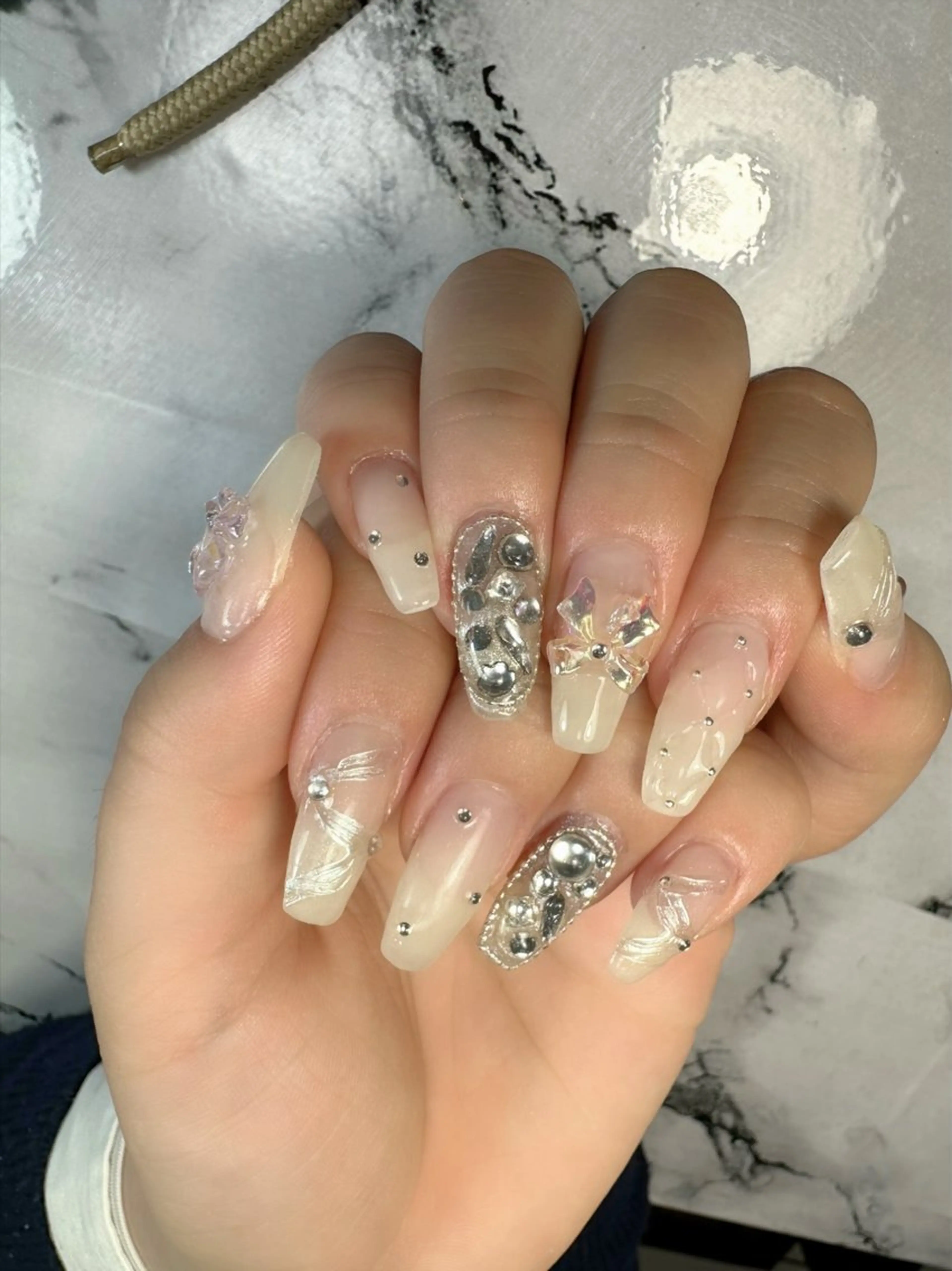 ネイル 新山 聖のネイルデザイン