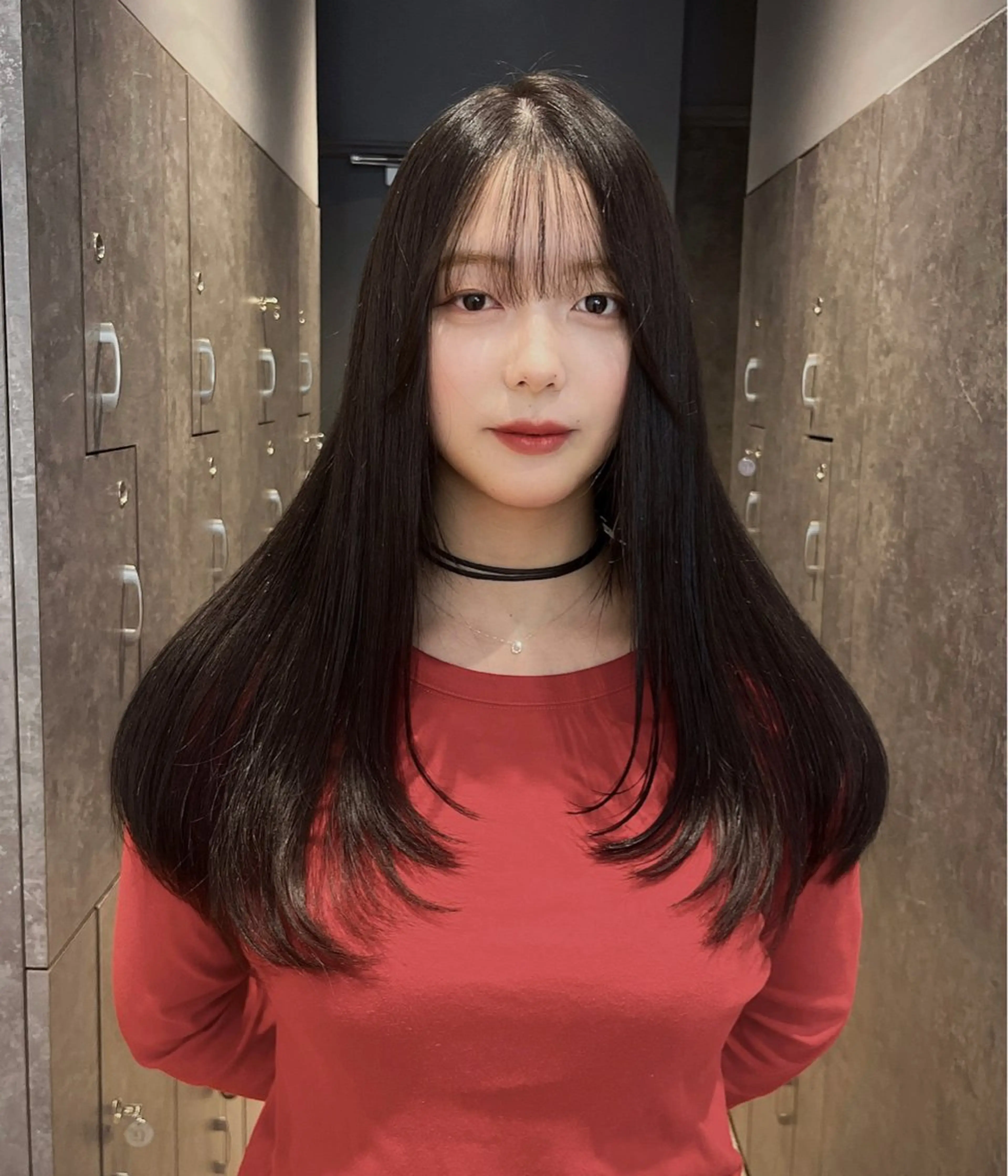 ロング 前嶋 愛友のヘアスタイル