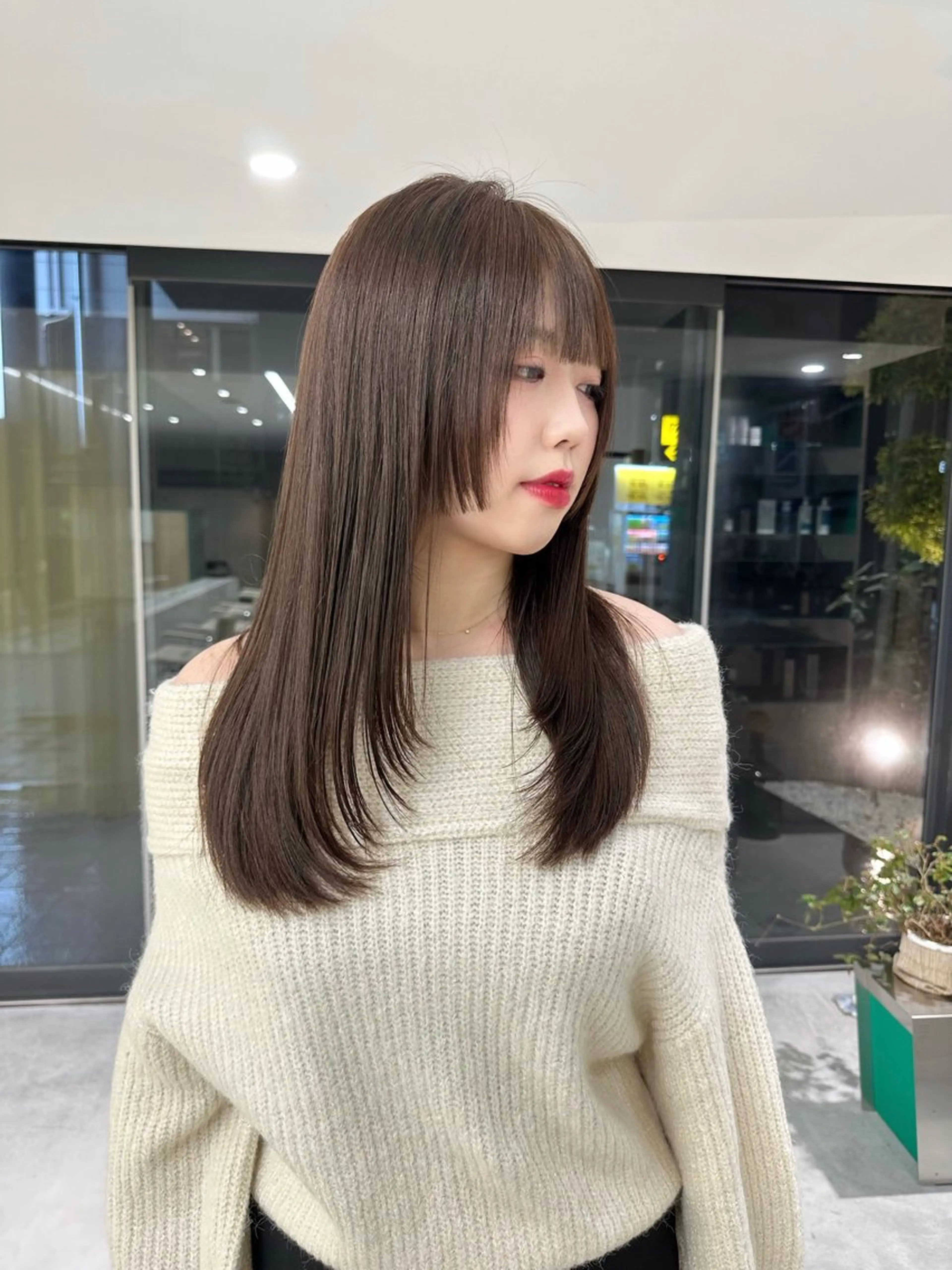 セミロング カット ヘアカラー トリートメント M所属・ハイトーン/透け感 カラー🎀真香のヘアスタイル