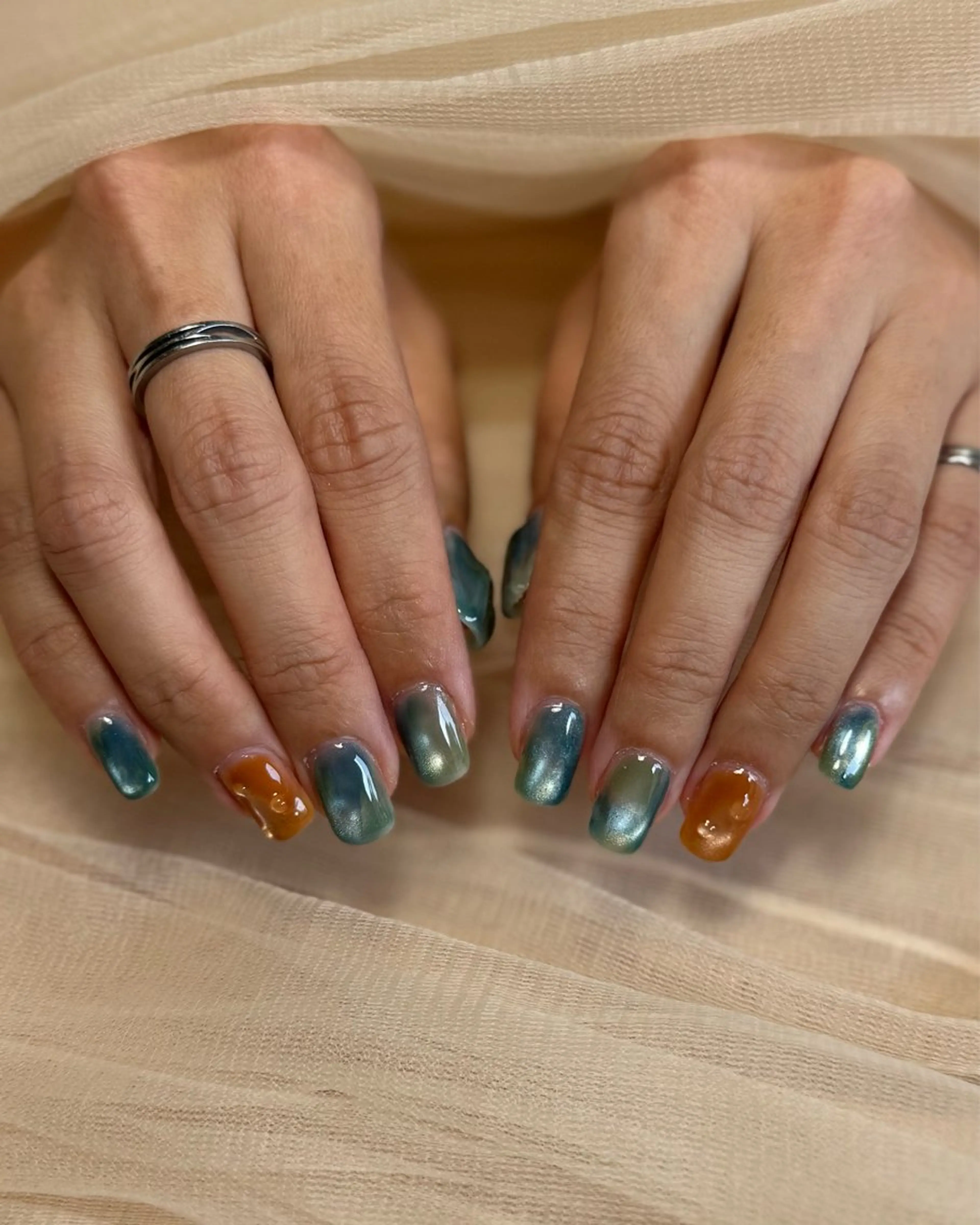 ネイル グラデーション ハンドネイル via nailのネイルデザイン