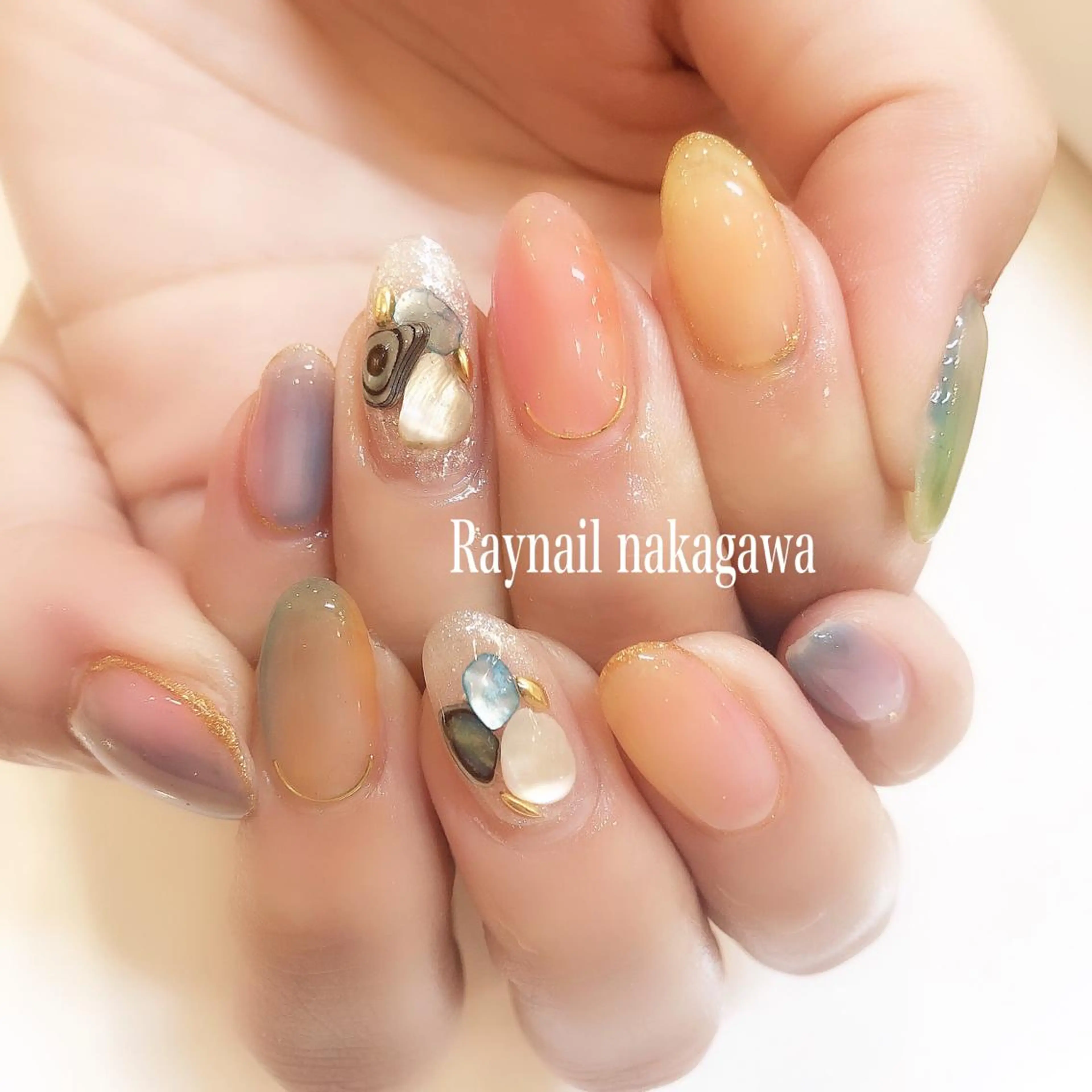 ネイル nailstudio ′ecole所属・nailstudio ′ecoleのネイルデザイン