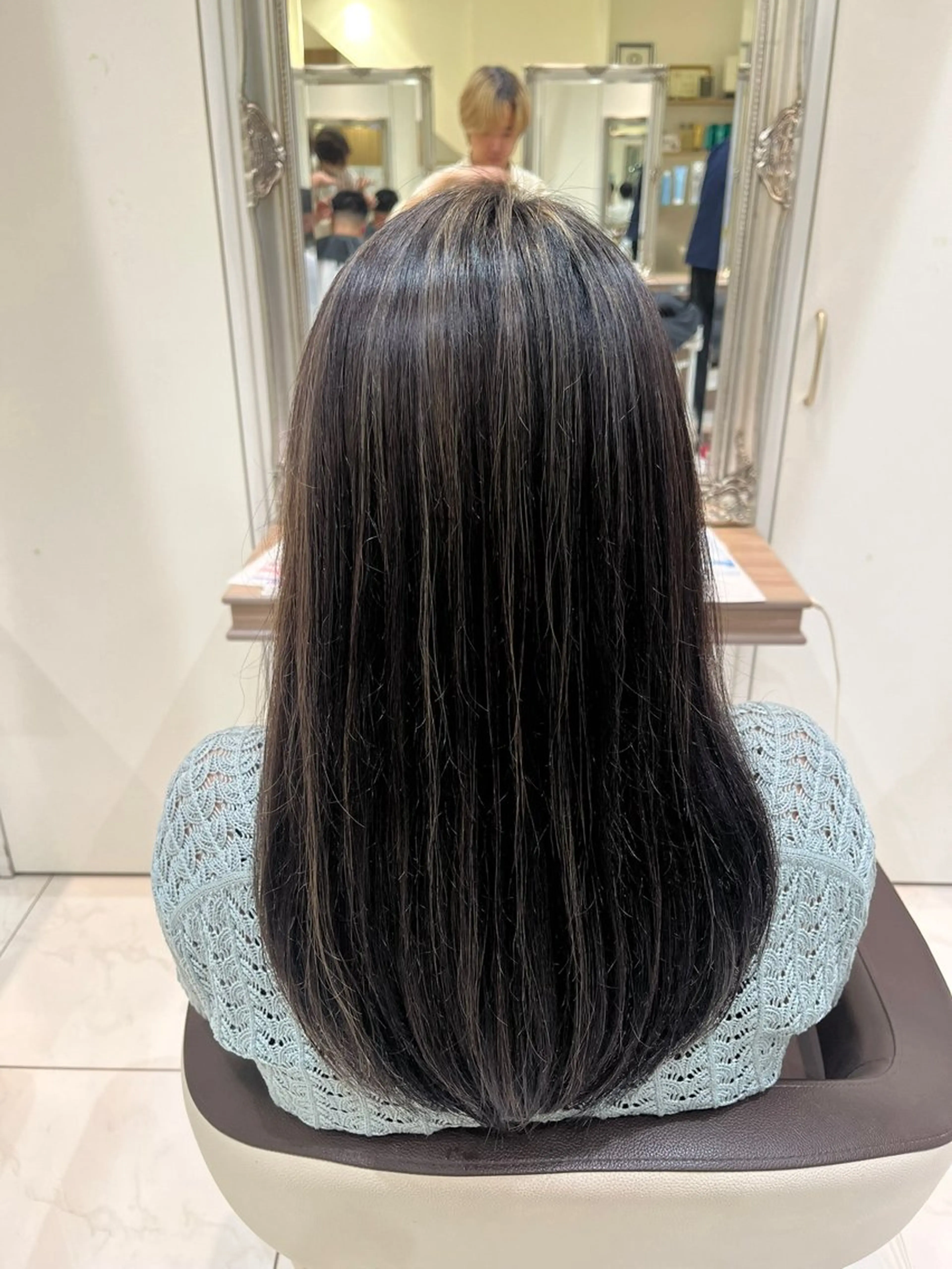 ロング カラー カット ヘアカラー トリートメント 絶対垢抜ける メンズパーマ臼井優人のヘアスタイル