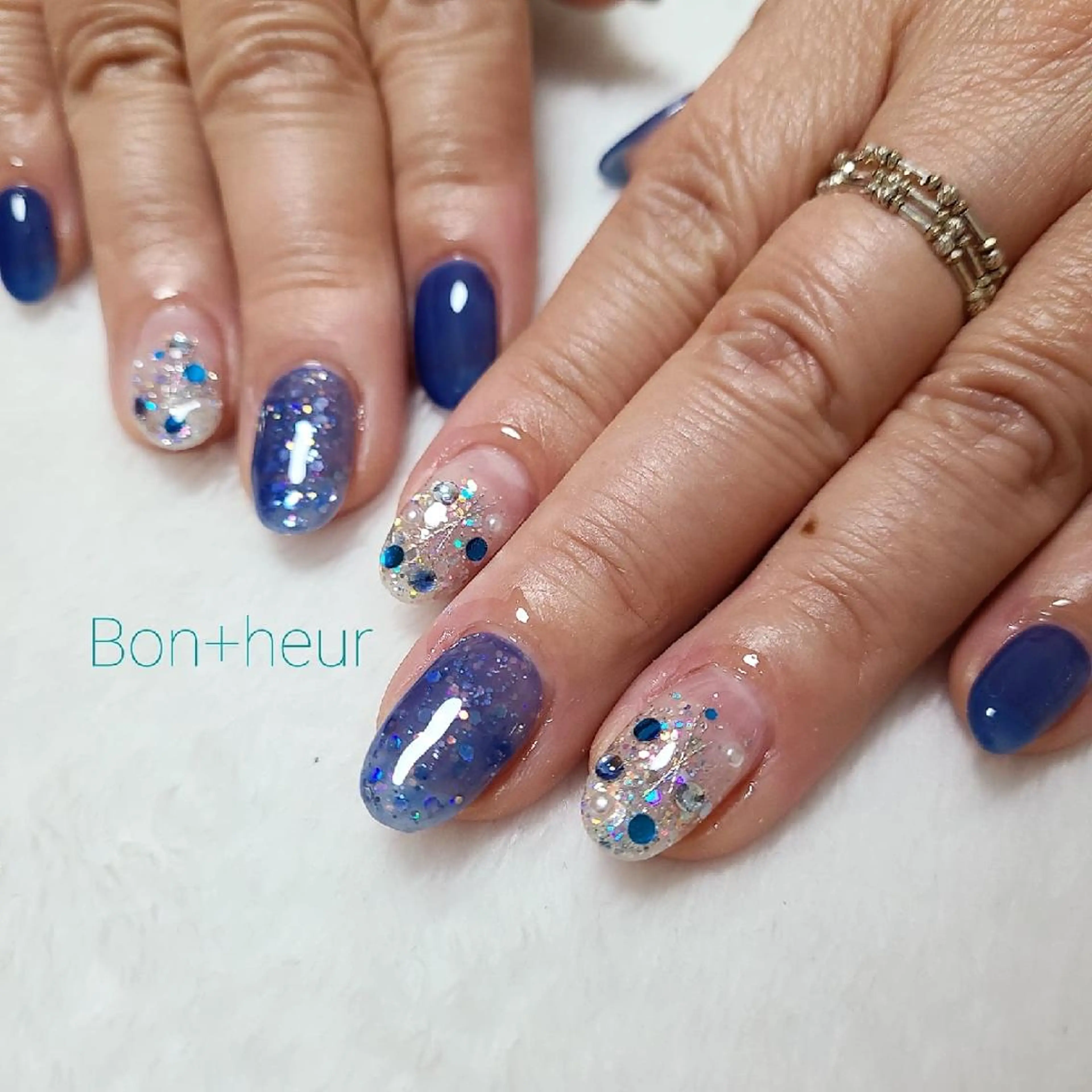 ネイル クリアネイル ジェルネイル キラキラネイル 韓国ネイル ラメ(グリッター) ハンドネイル 宮口 紗子のネイルデザイン