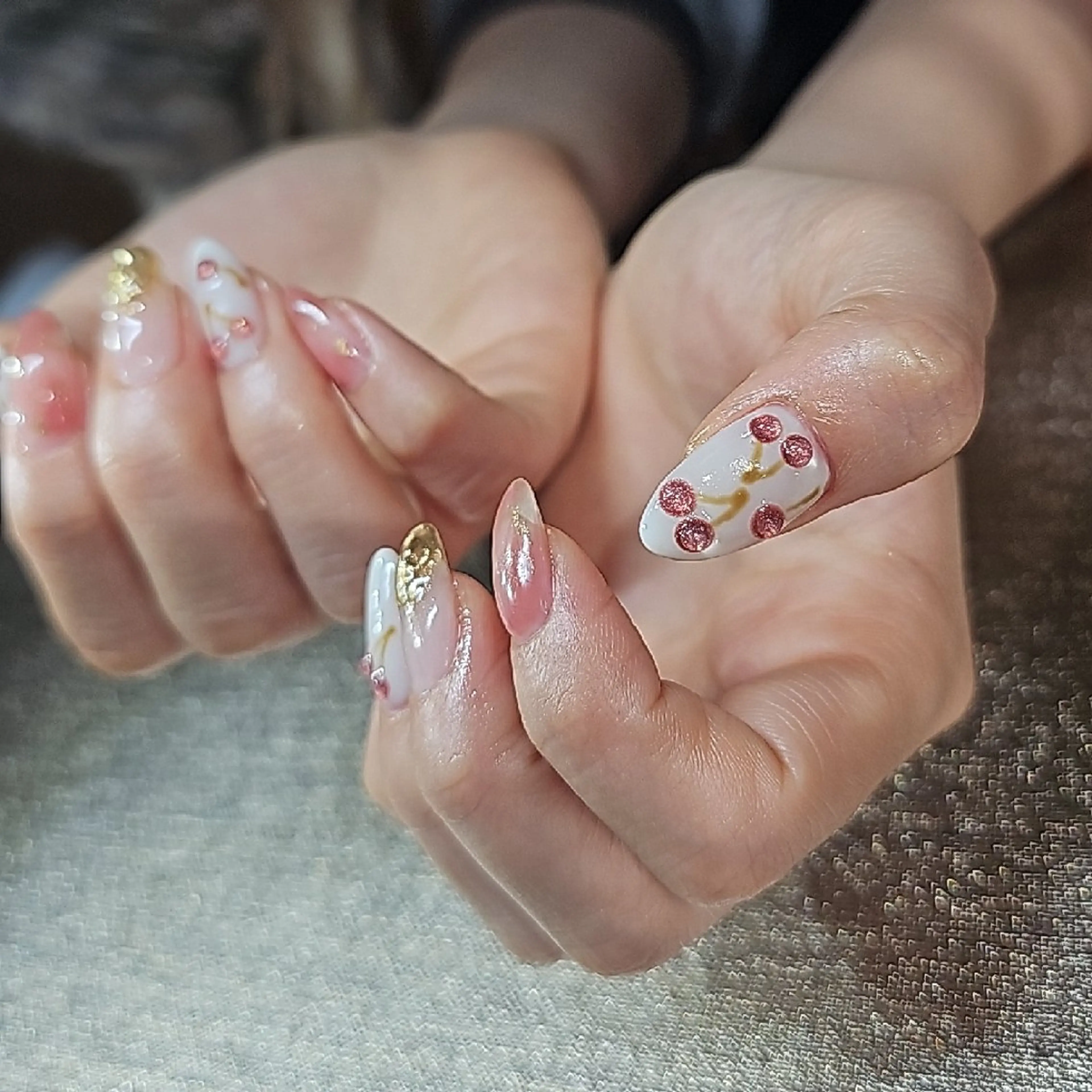 ネイル 持ち込み ニュアンスネイル salon de Princess所属・salon de  Princessのネイルデザイン